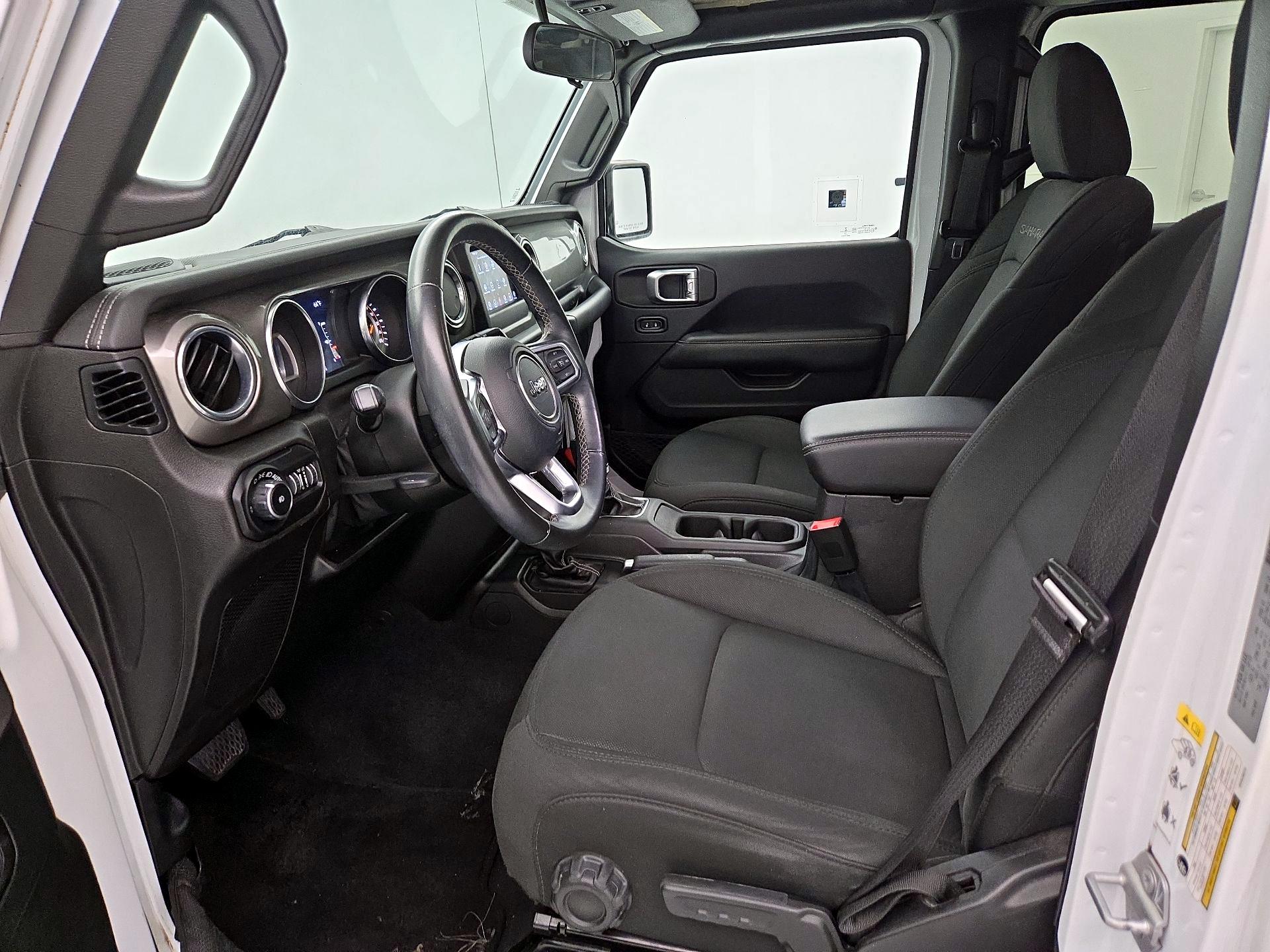 Thumbnail: 2019 Jeep Wrangler - 11