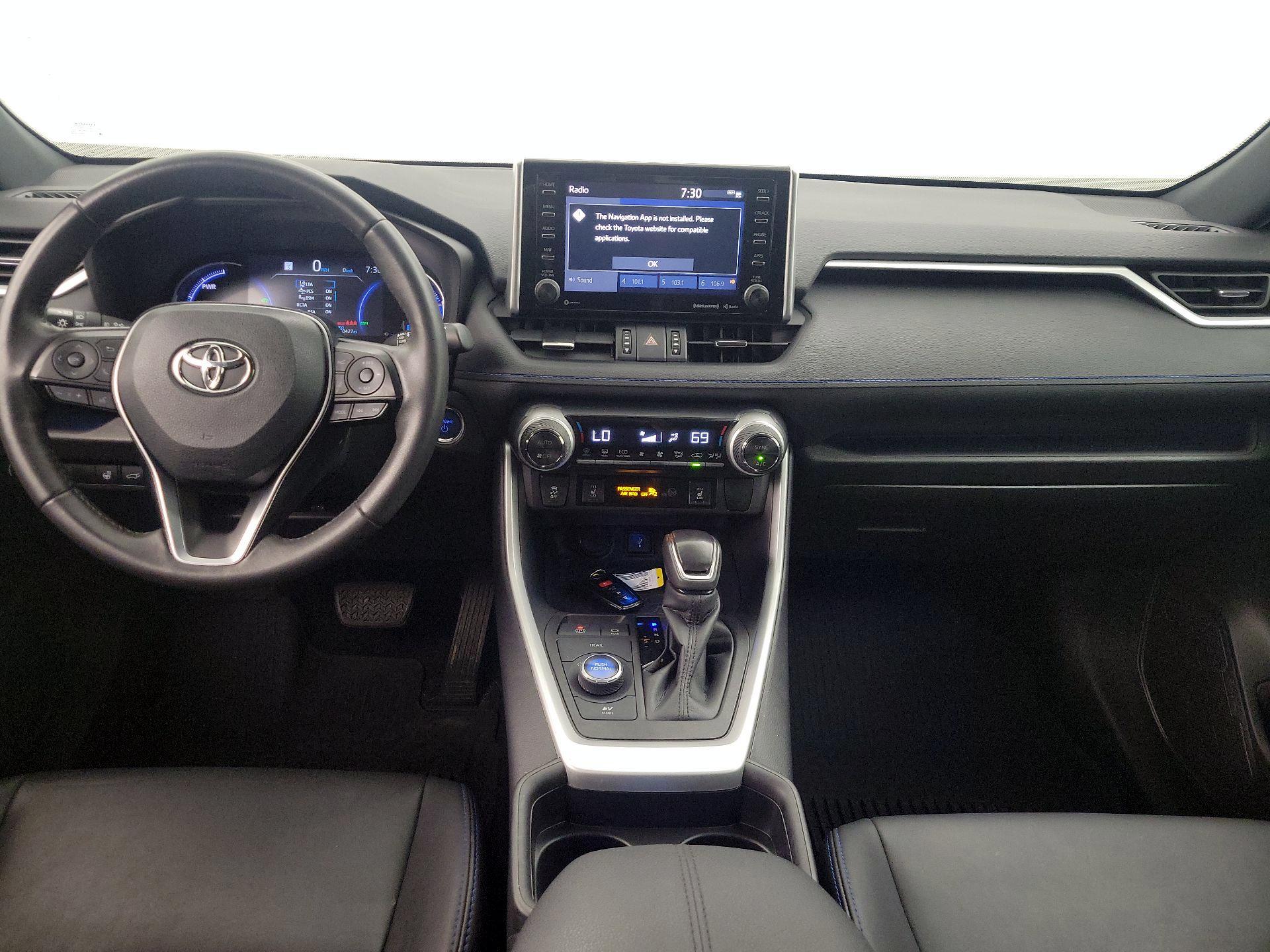 Thumbnail: 2021 Toyota RAV4 - 9