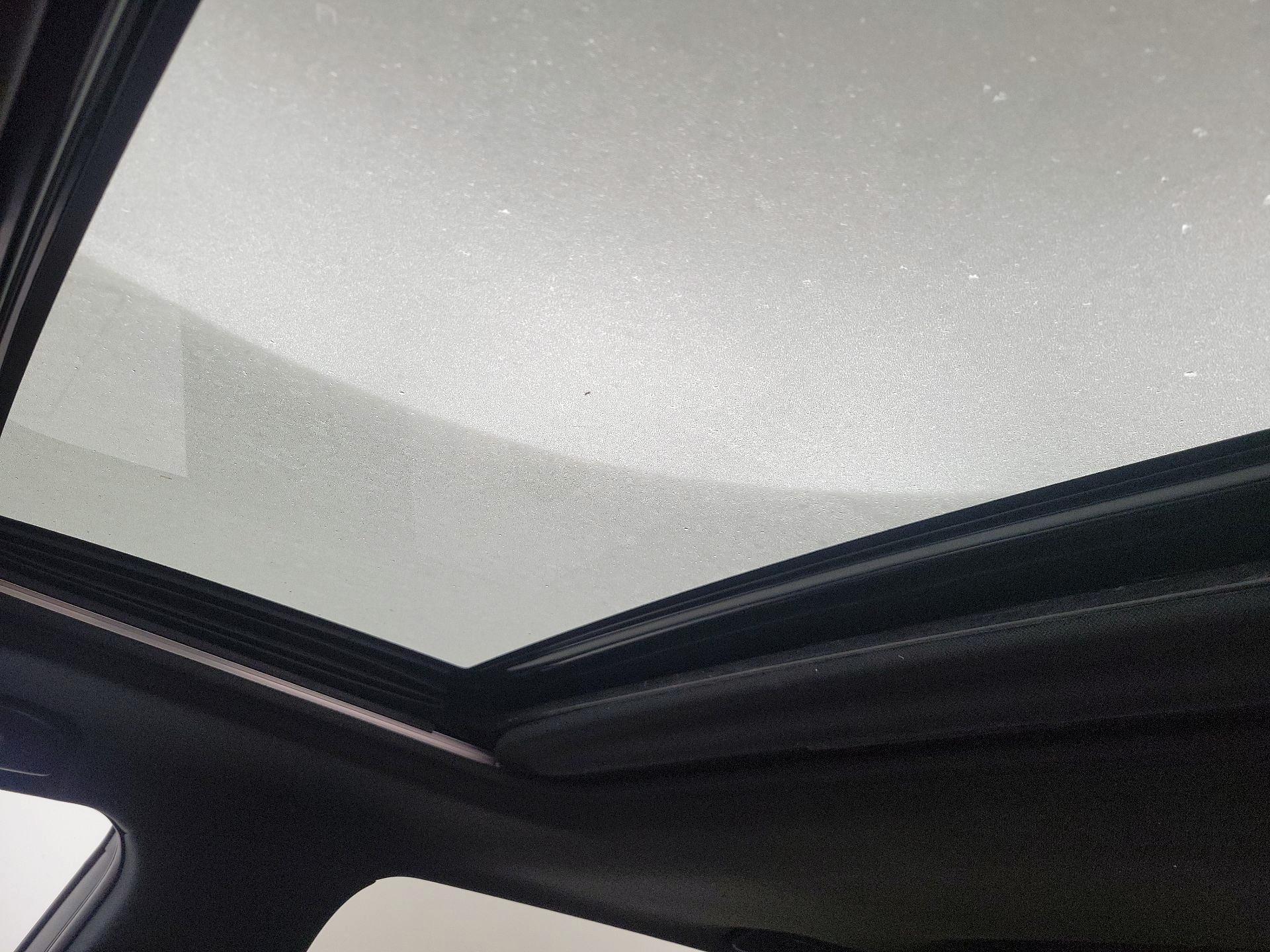 Thumbnail: 2021 Toyota RAV4 - 19