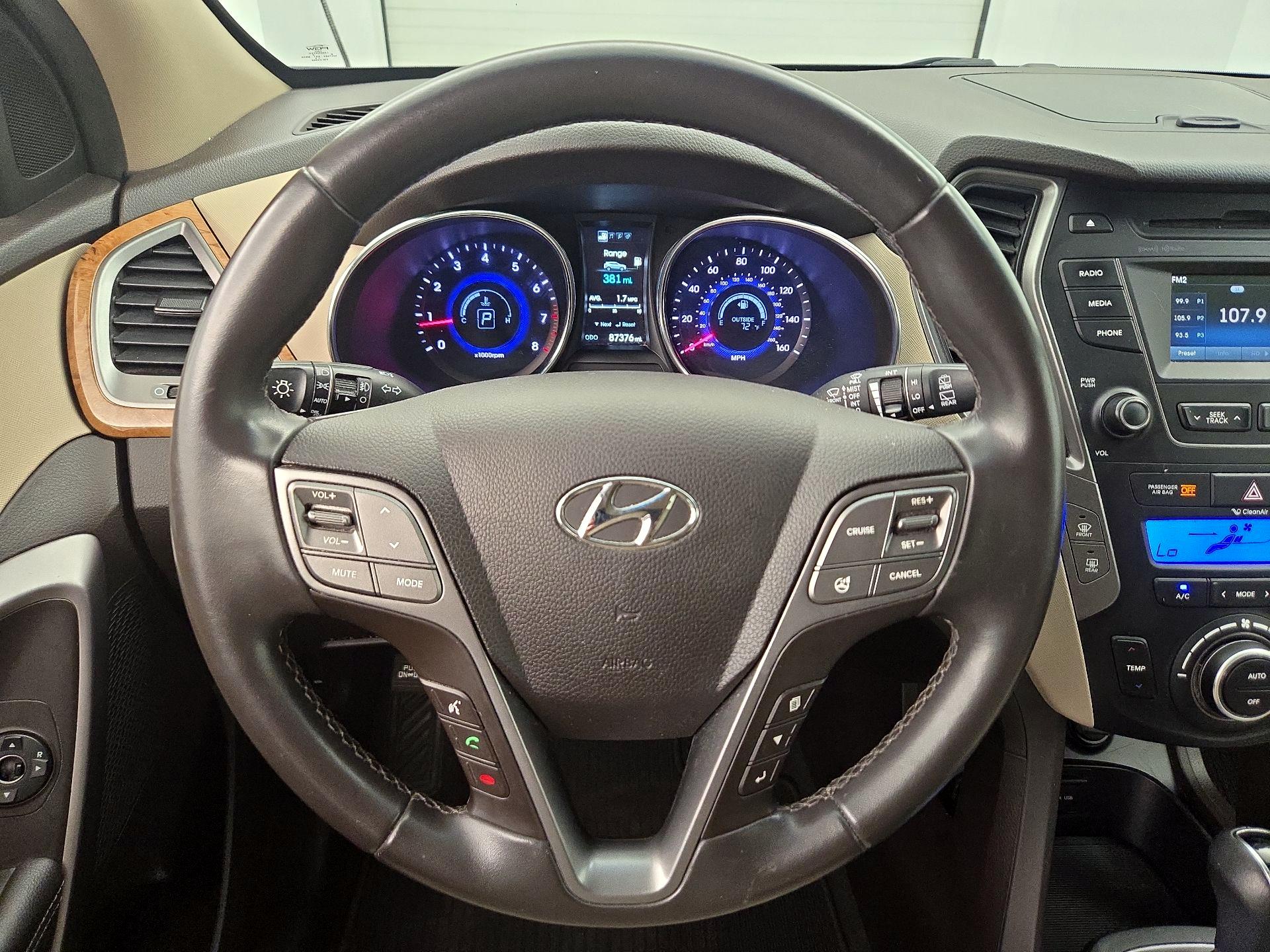 Thumbnail: 2015 Hyundai Santa Fe - 10