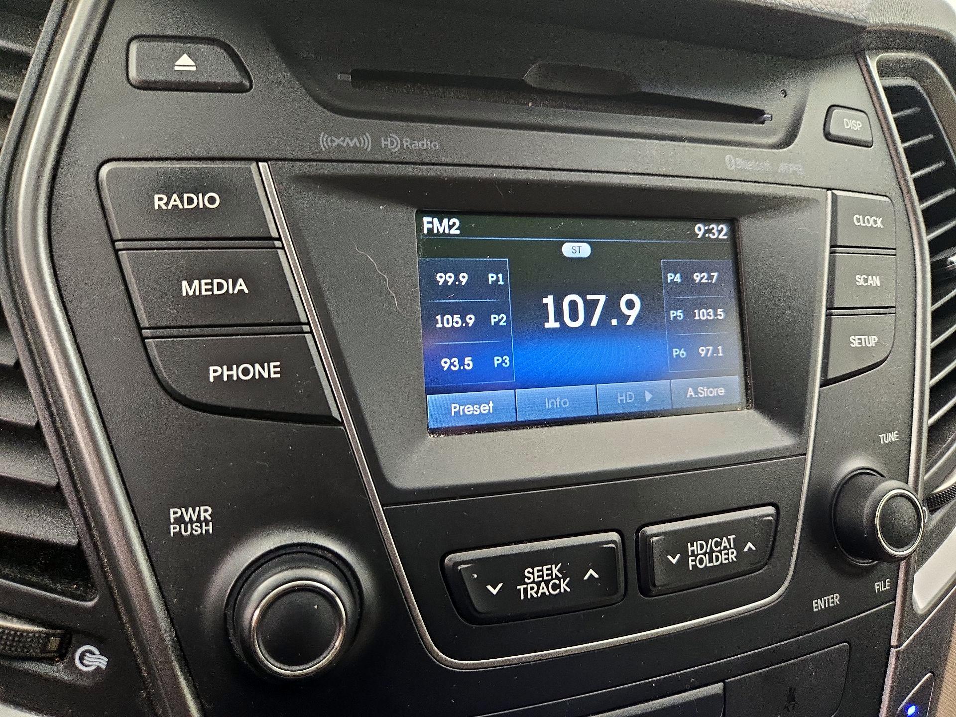 Thumbnail: 2015 Hyundai Santa Fe - 15