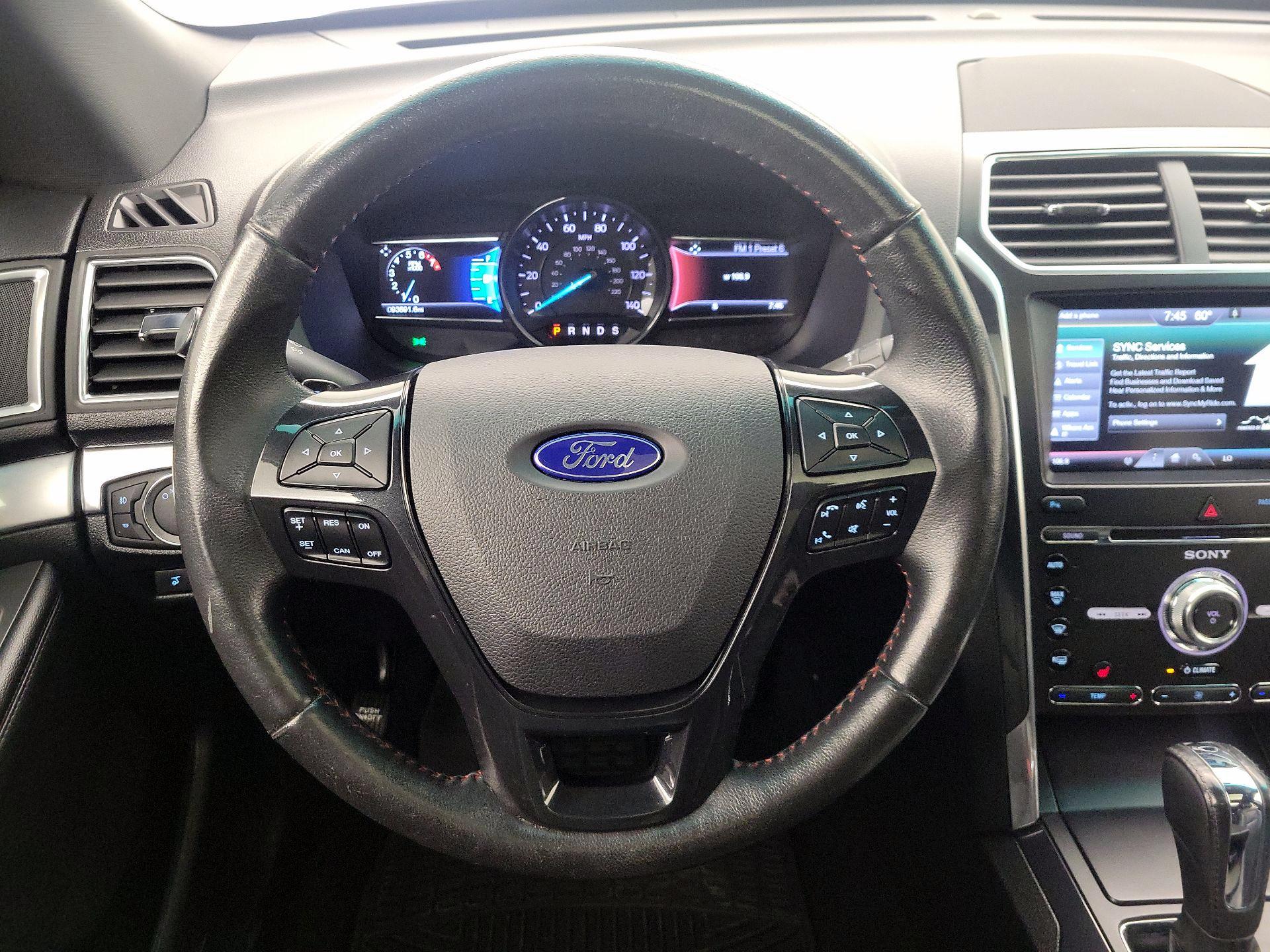 Thumbnail: 2016 Ford Explorer - 10
