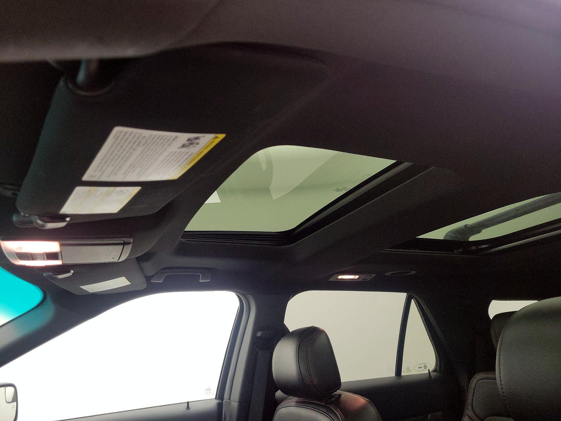 Thumbnail: 2016 Ford Explorer - 20