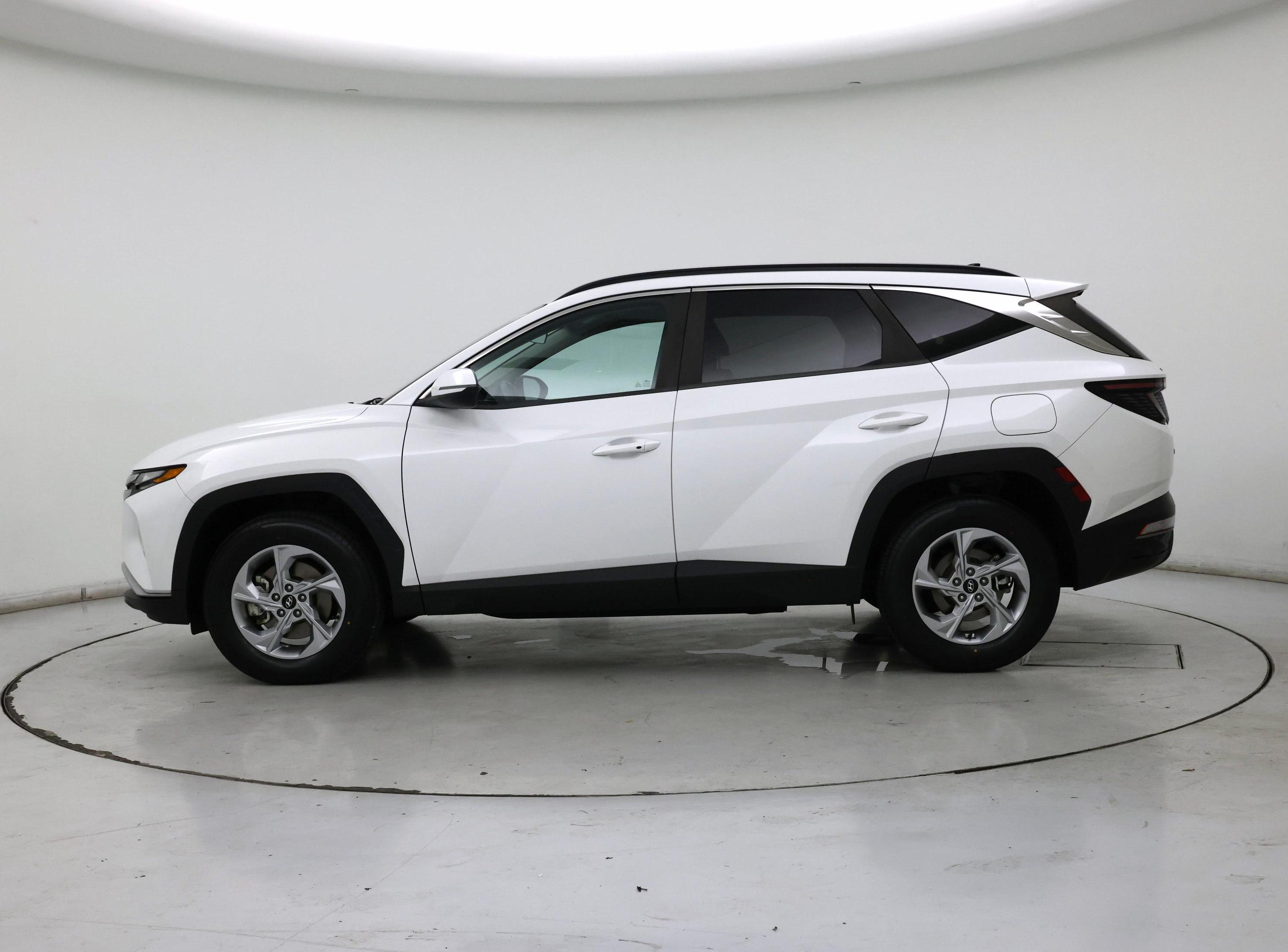 Thumbnail: 2022 Hyundai Tucson - 3
