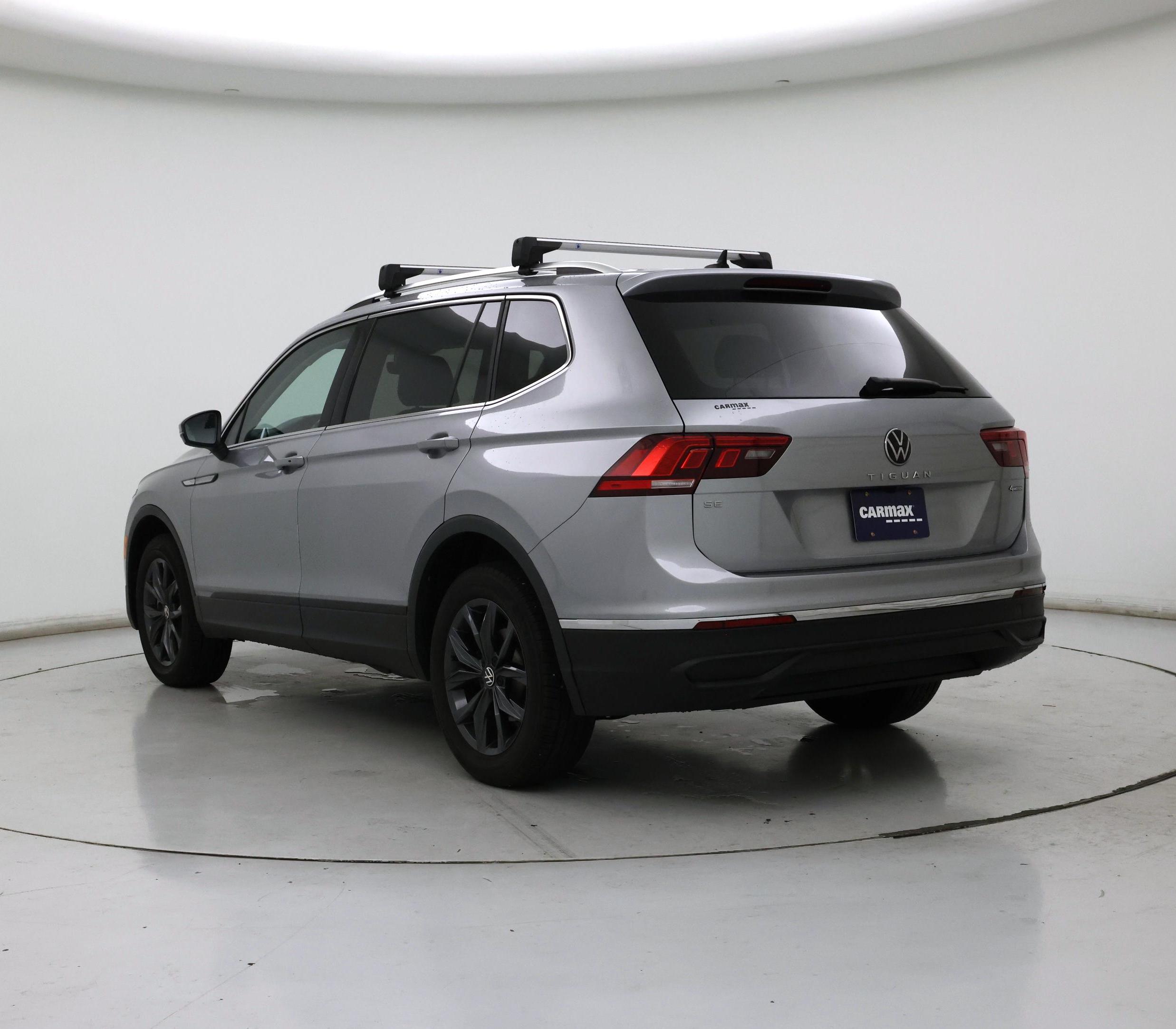 Thumbnail: 2023 Volkswagen Tiguan - 2