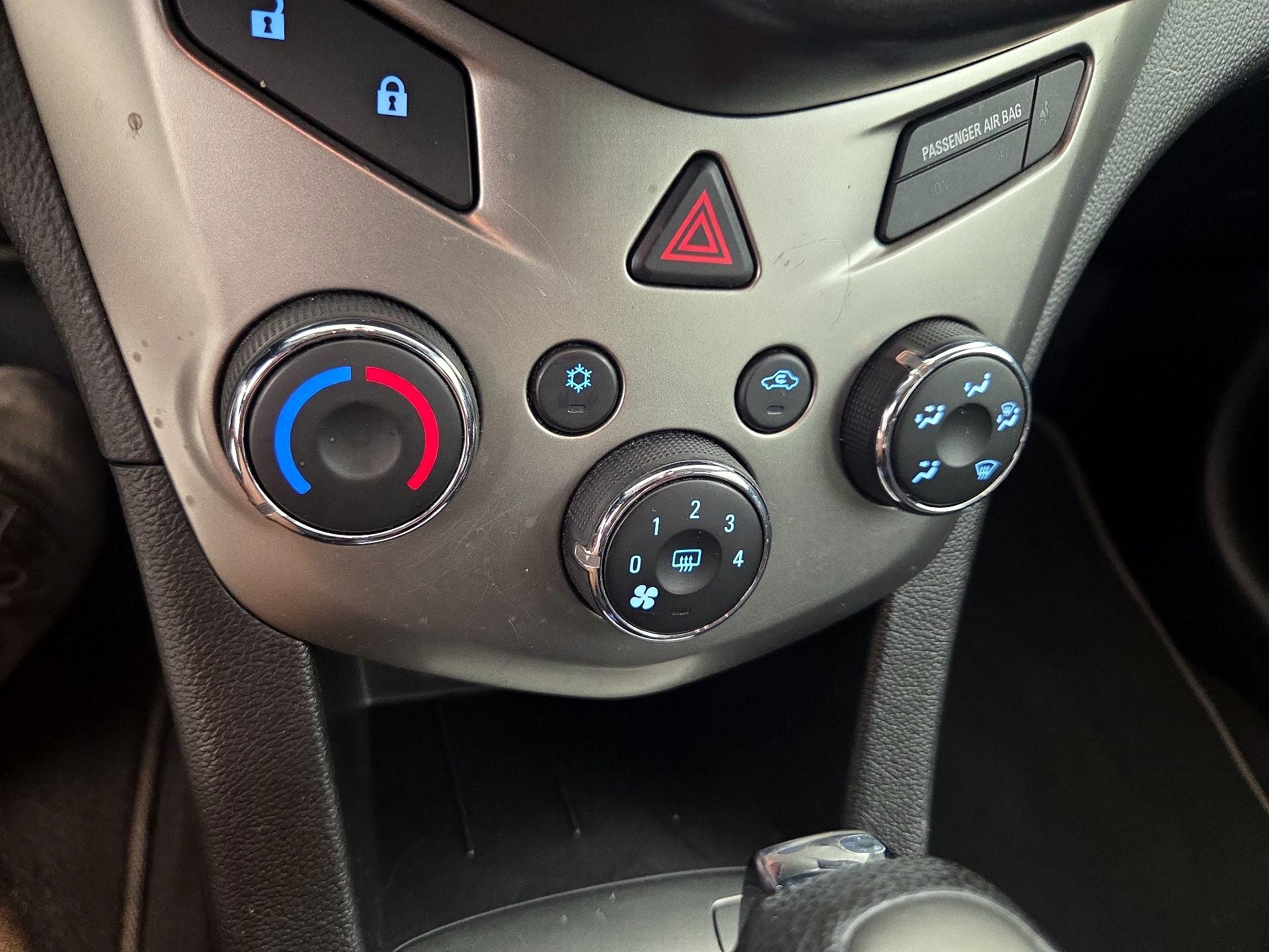 Thumbnail: 2015 Chevrolet Sonic - 15
