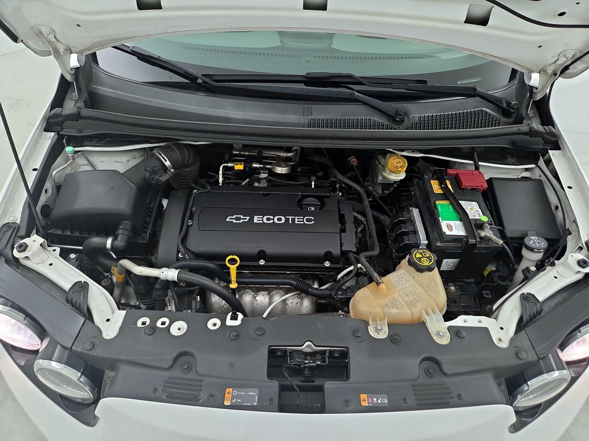 Thumbnail: 2015 Chevrolet Sonic - 19