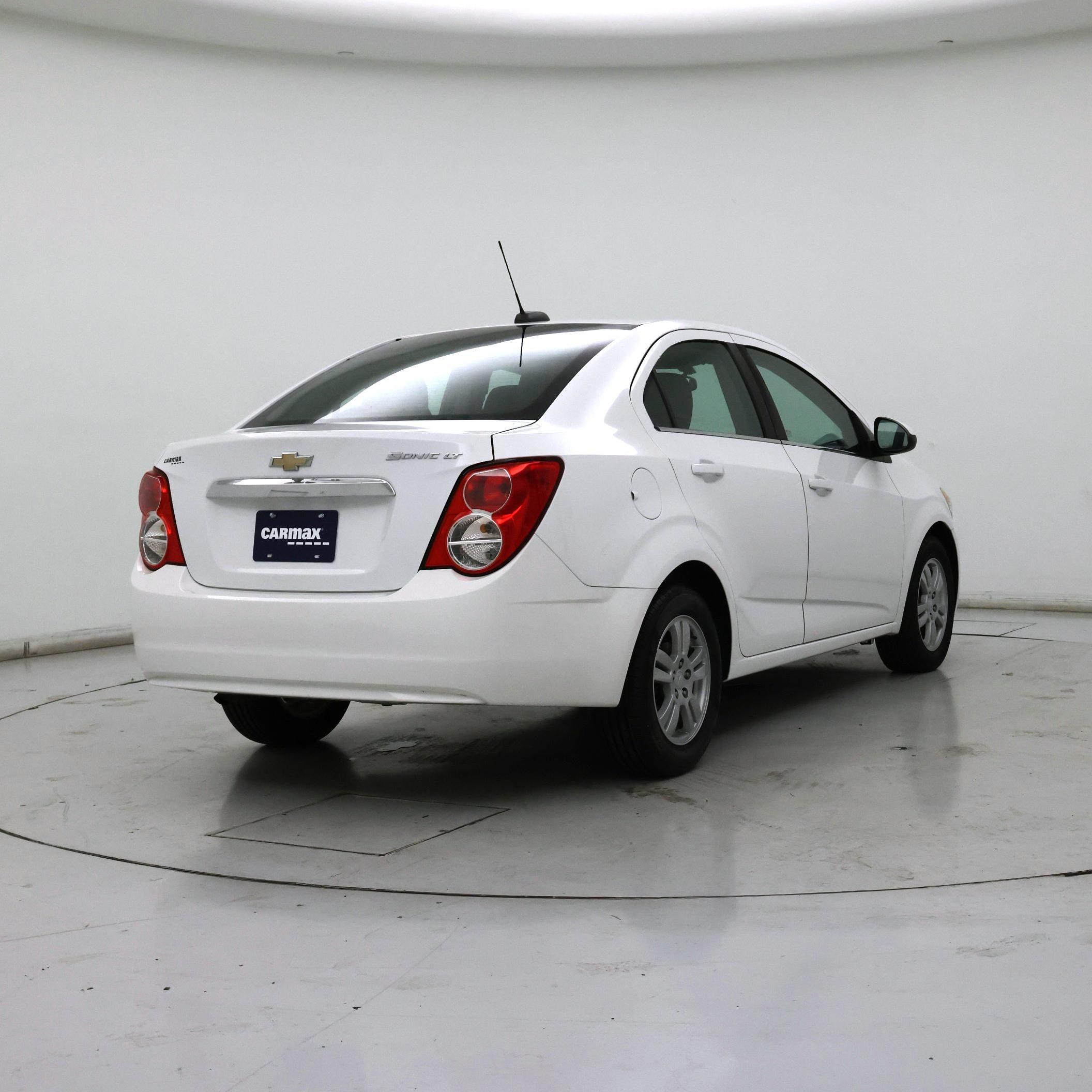 Thumbnail: 2015 Chevrolet Sonic - 8