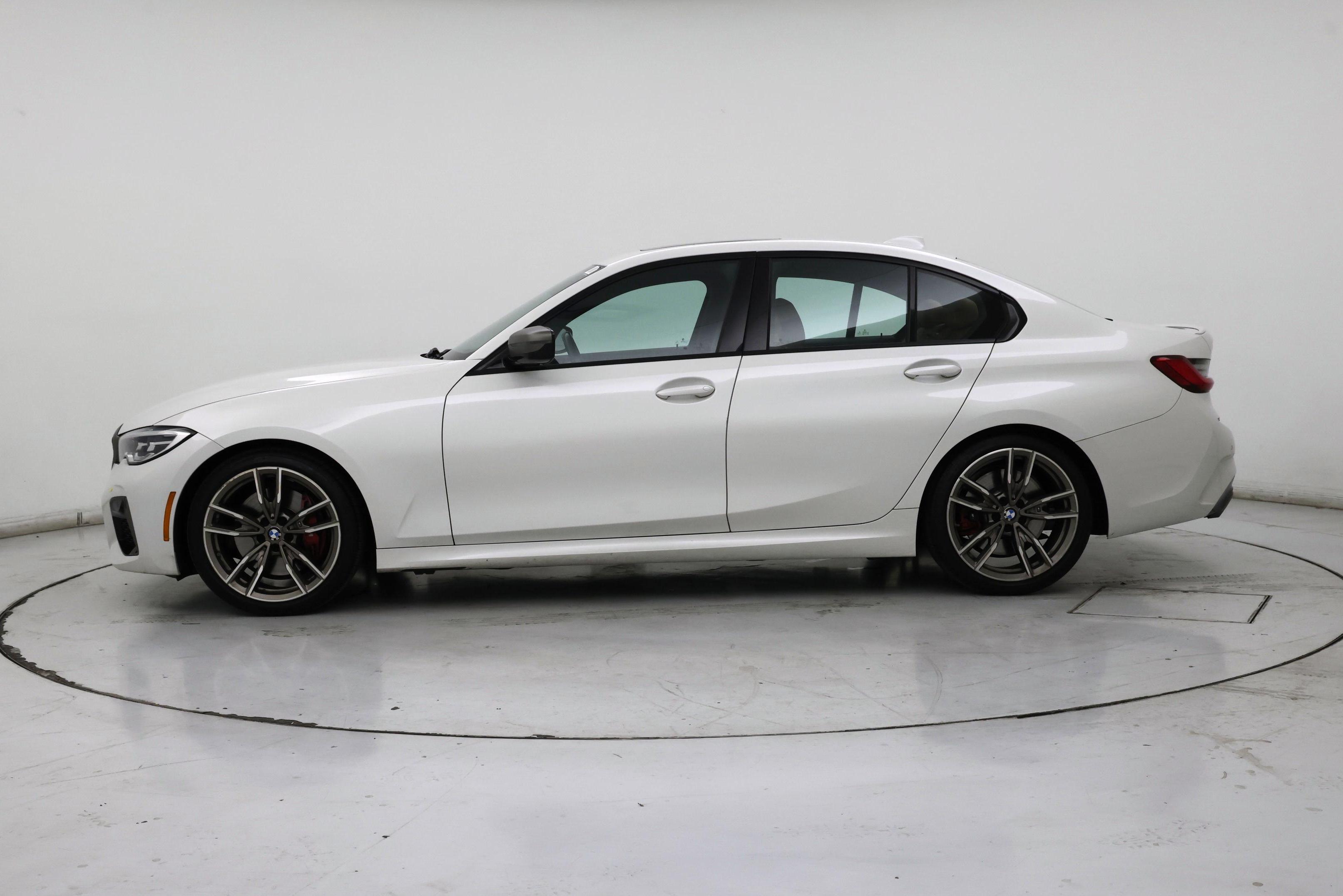 Thumbnail: 2021 BMW 3 Series - 3