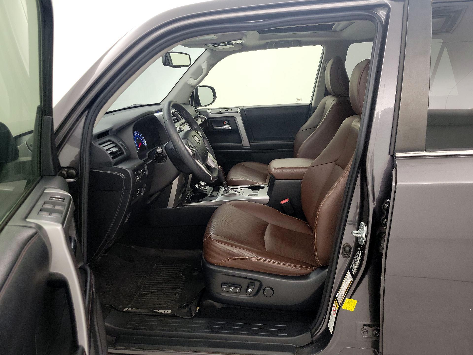 Thumbnail: 2019 Toyota 4Runner - 11