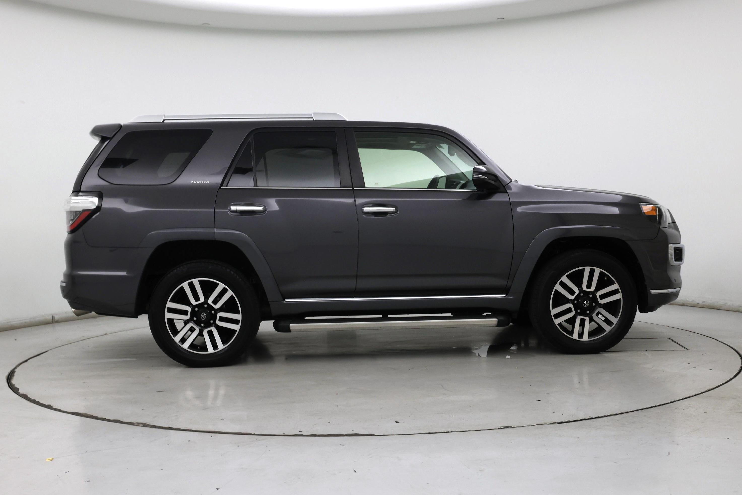 Thumbnail: 2019 Toyota 4Runner - 7
