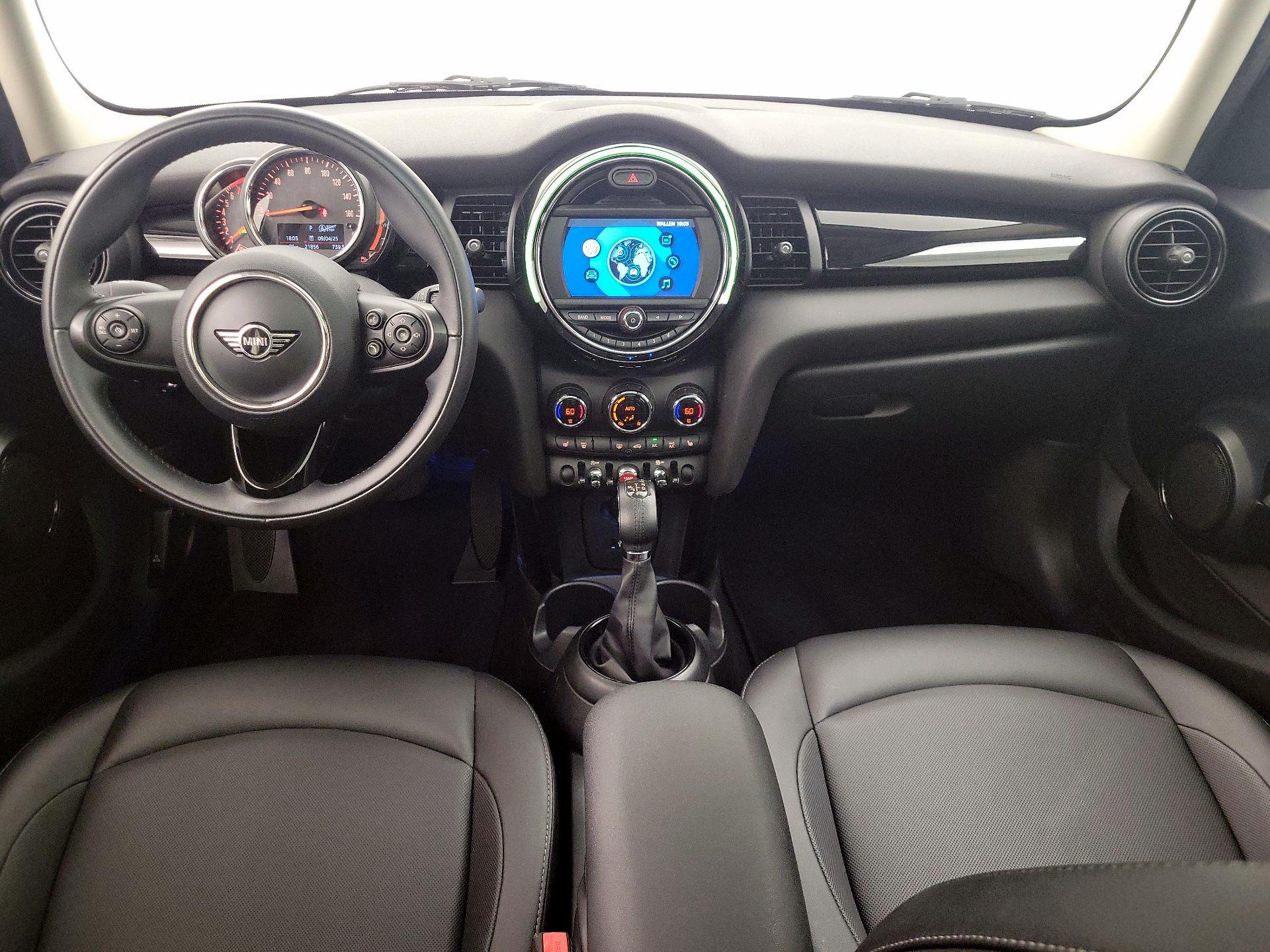 Thumbnail: 2019 MINI Cooper Hardtop - 9