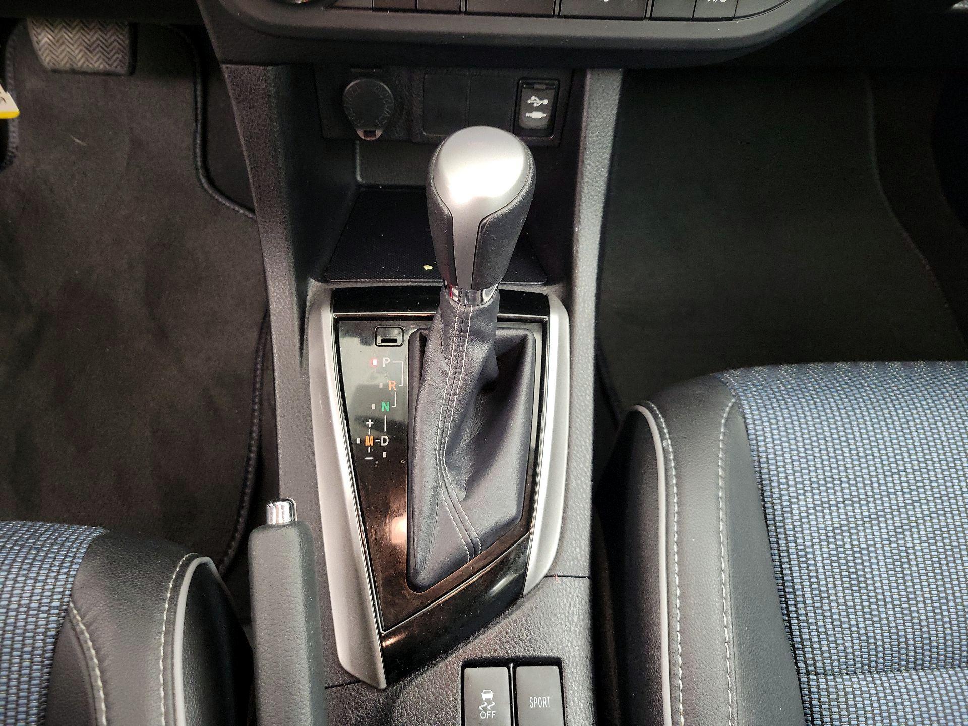 Thumbnail: 2014 Toyota Corolla - 17