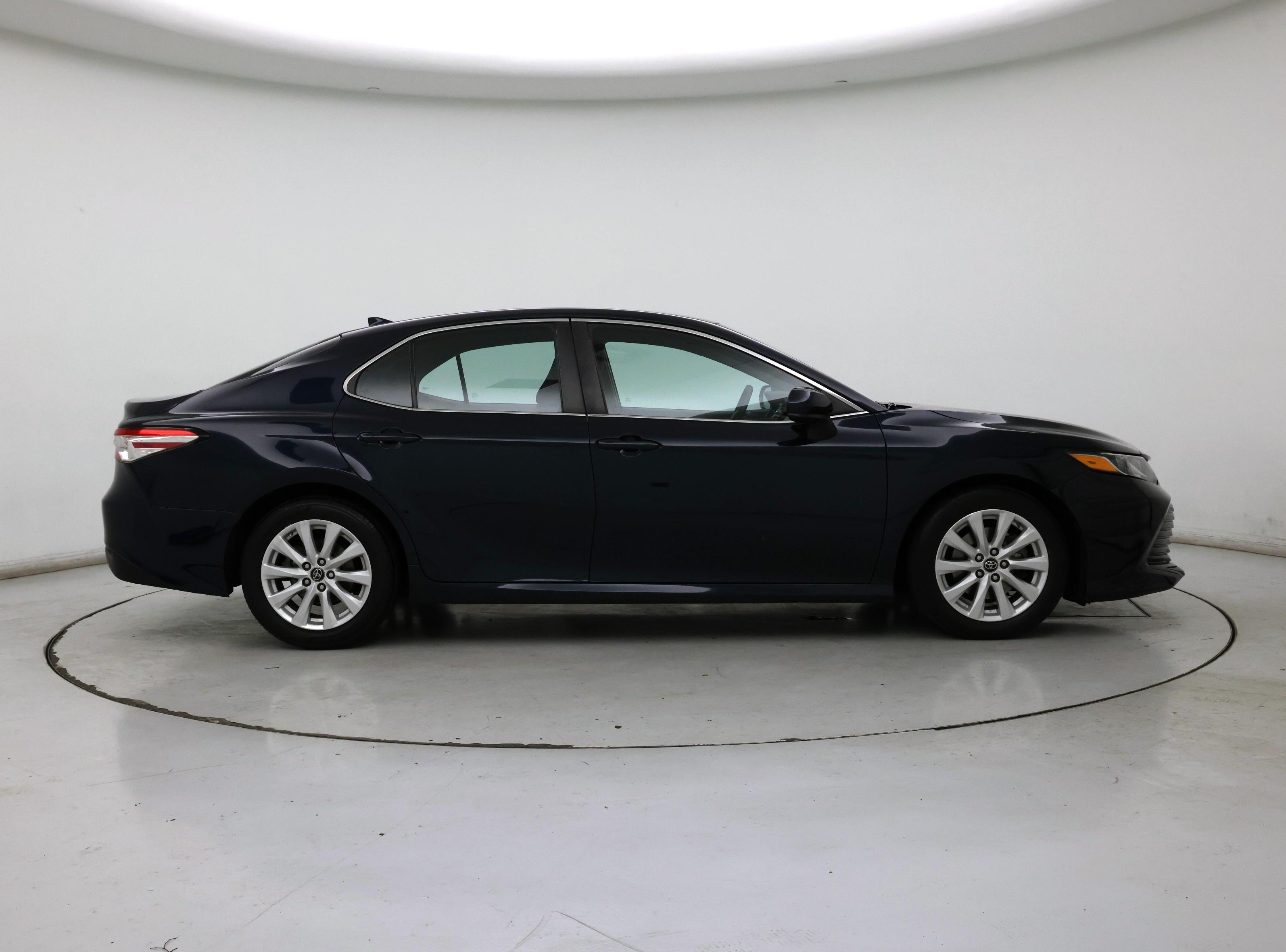 Thumbnail: 2019 Toyota Camry - 7