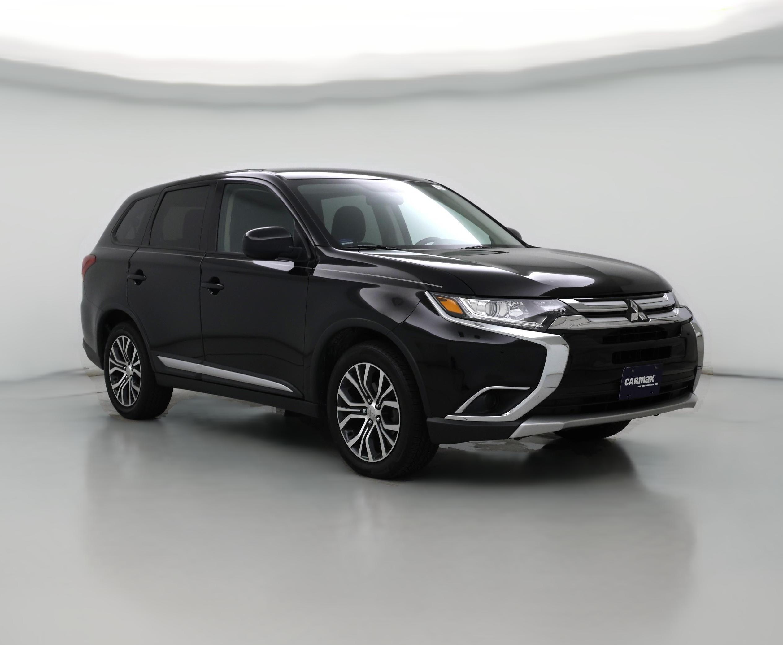 Thumbnail: 2018 Mitsubishi Outlander - 1