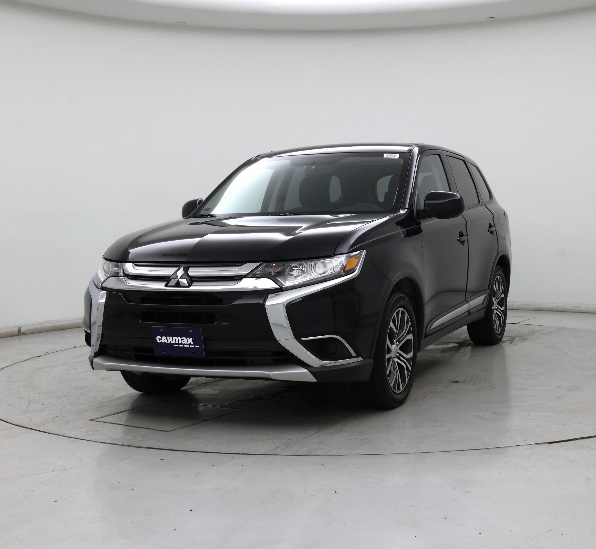 Thumbnail: 2018 Mitsubishi Outlander - 4