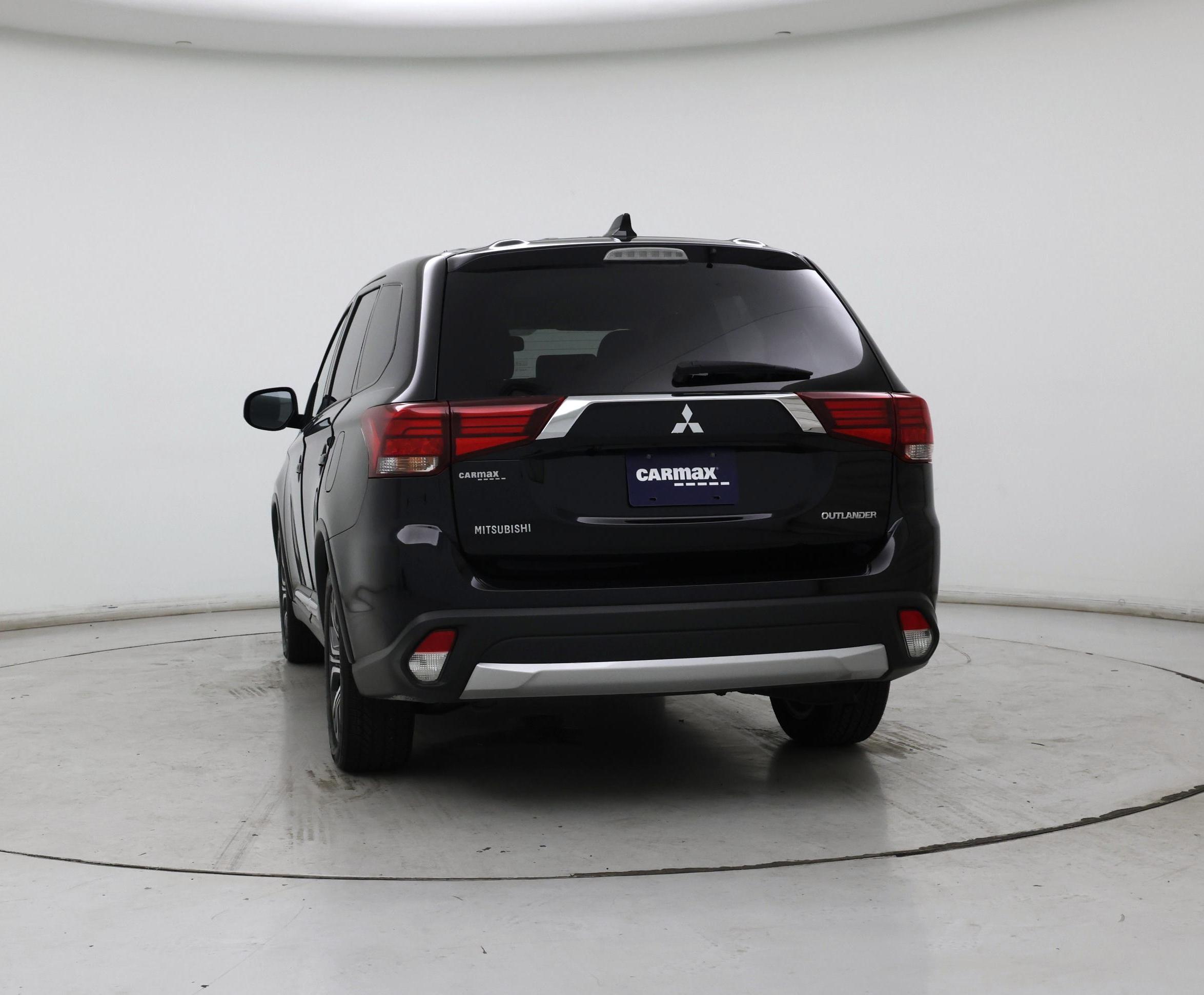 Thumbnail: 2018 Mitsubishi Outlander - 6