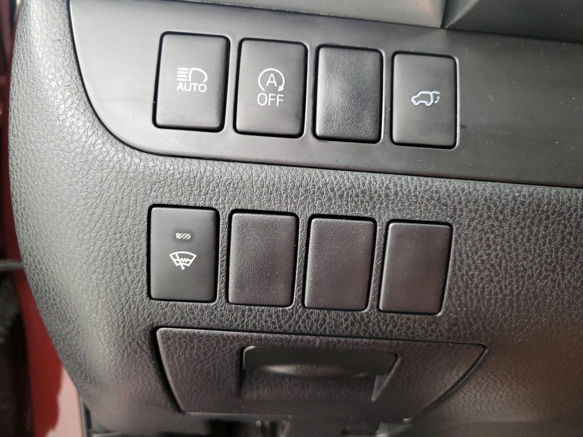 Thumbnail: 2017 Toyota Highlander - 13