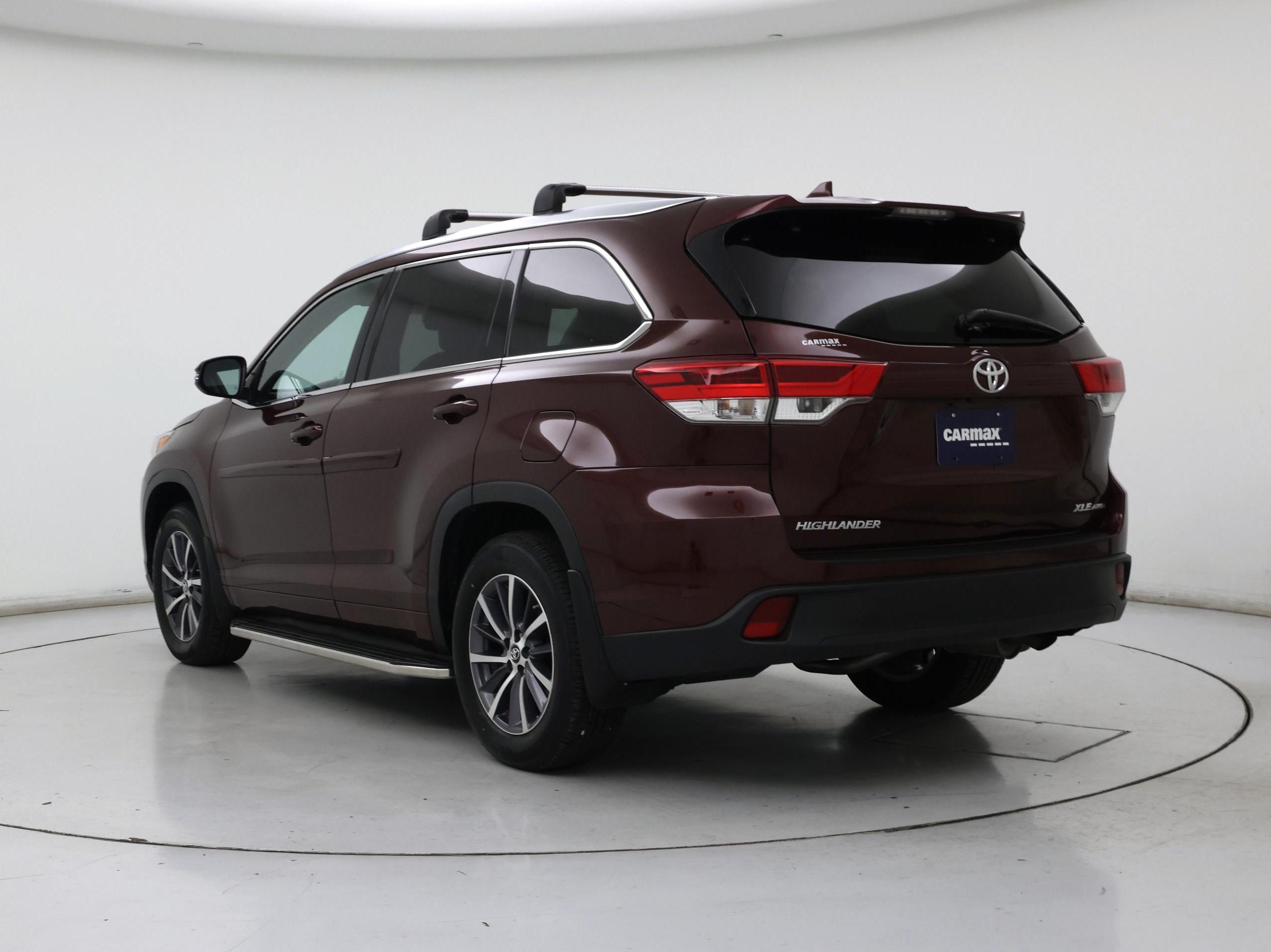 Thumbnail: 2017 Toyota Highlander - 2