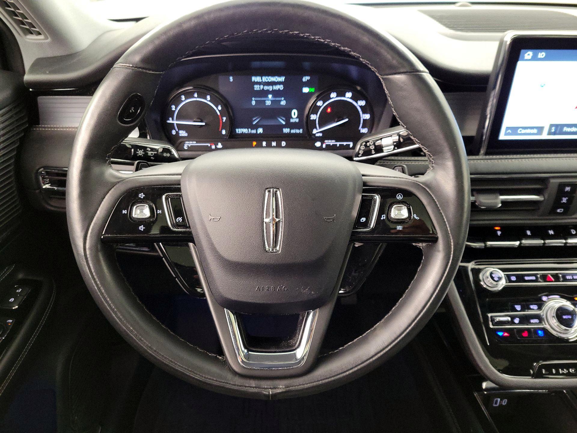 Thumbnail: 2022 Lincoln Corsair - 10