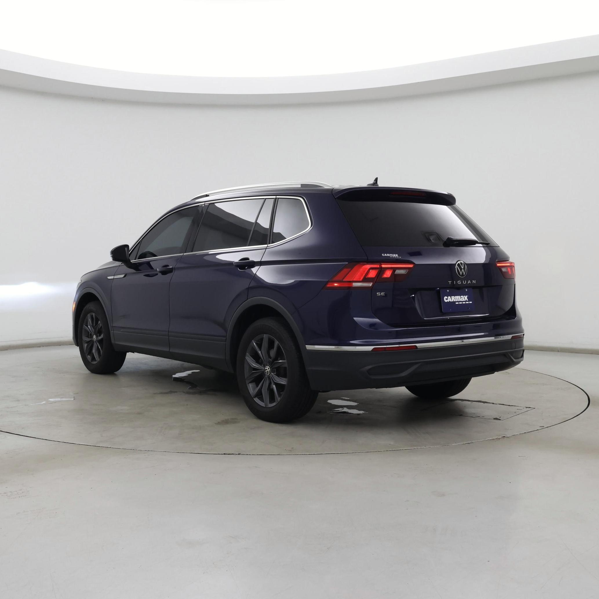 Thumbnail: 2023 Volkswagen Tiguan - 2