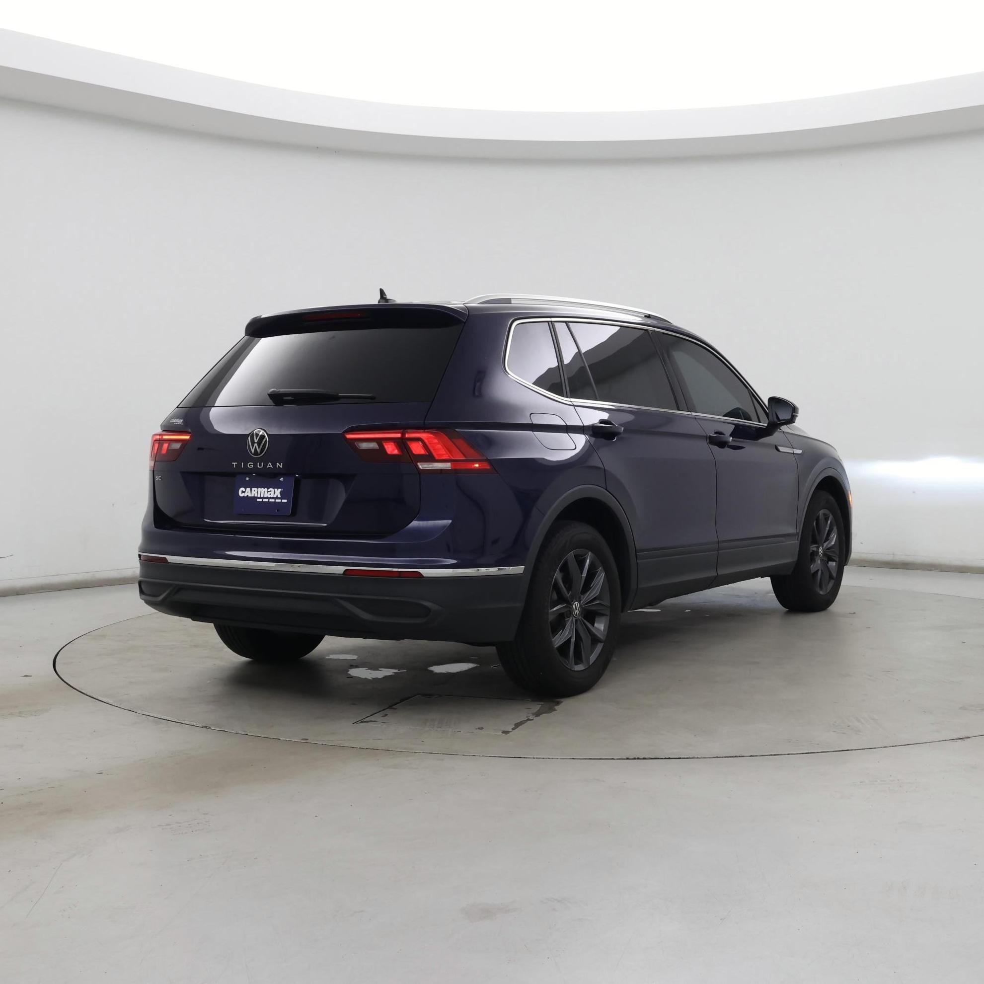 Thumbnail: 2023 Volkswagen Tiguan - 8