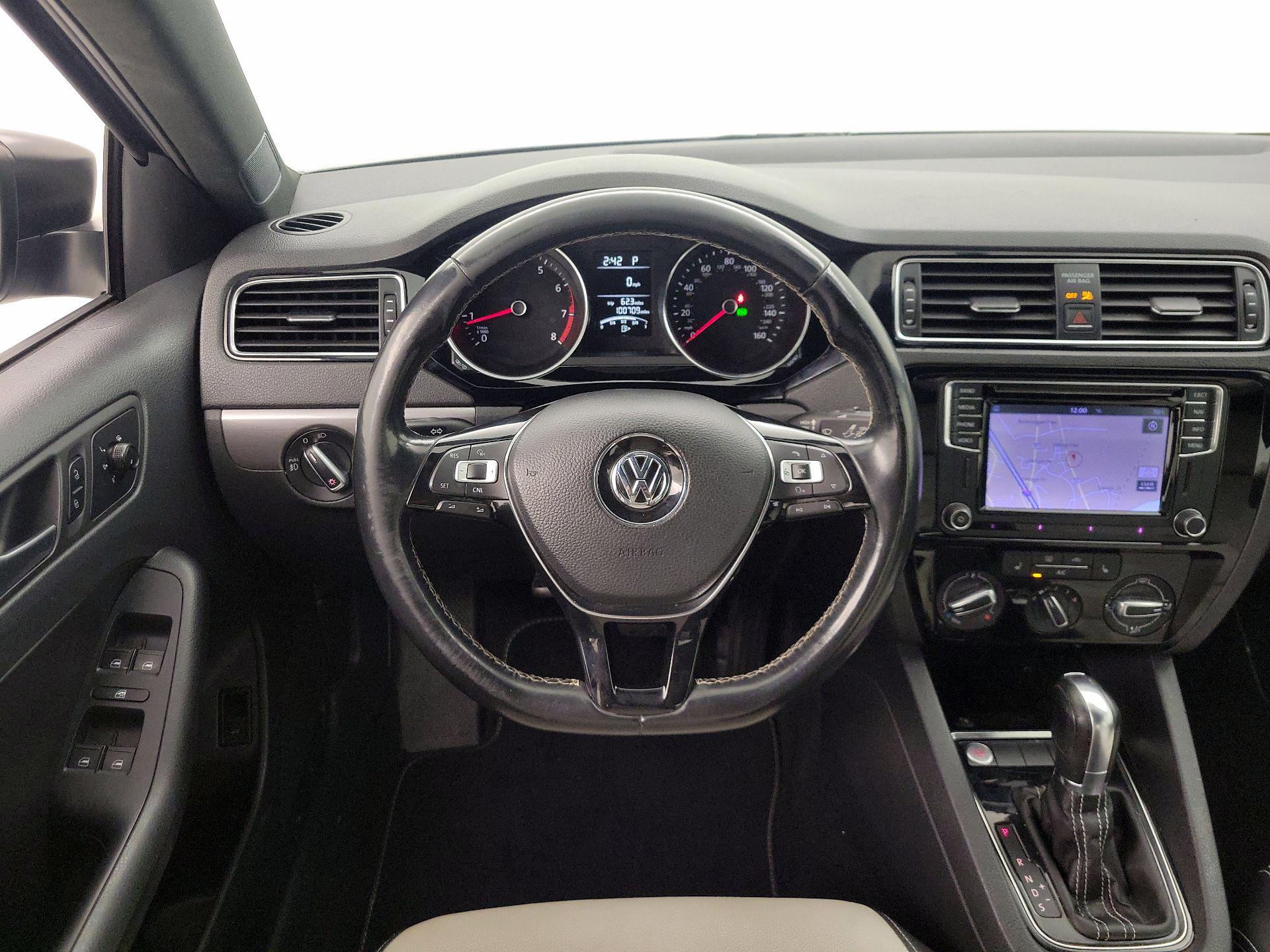 Thumbnail: 2016 Volkswagen Jetta - 10