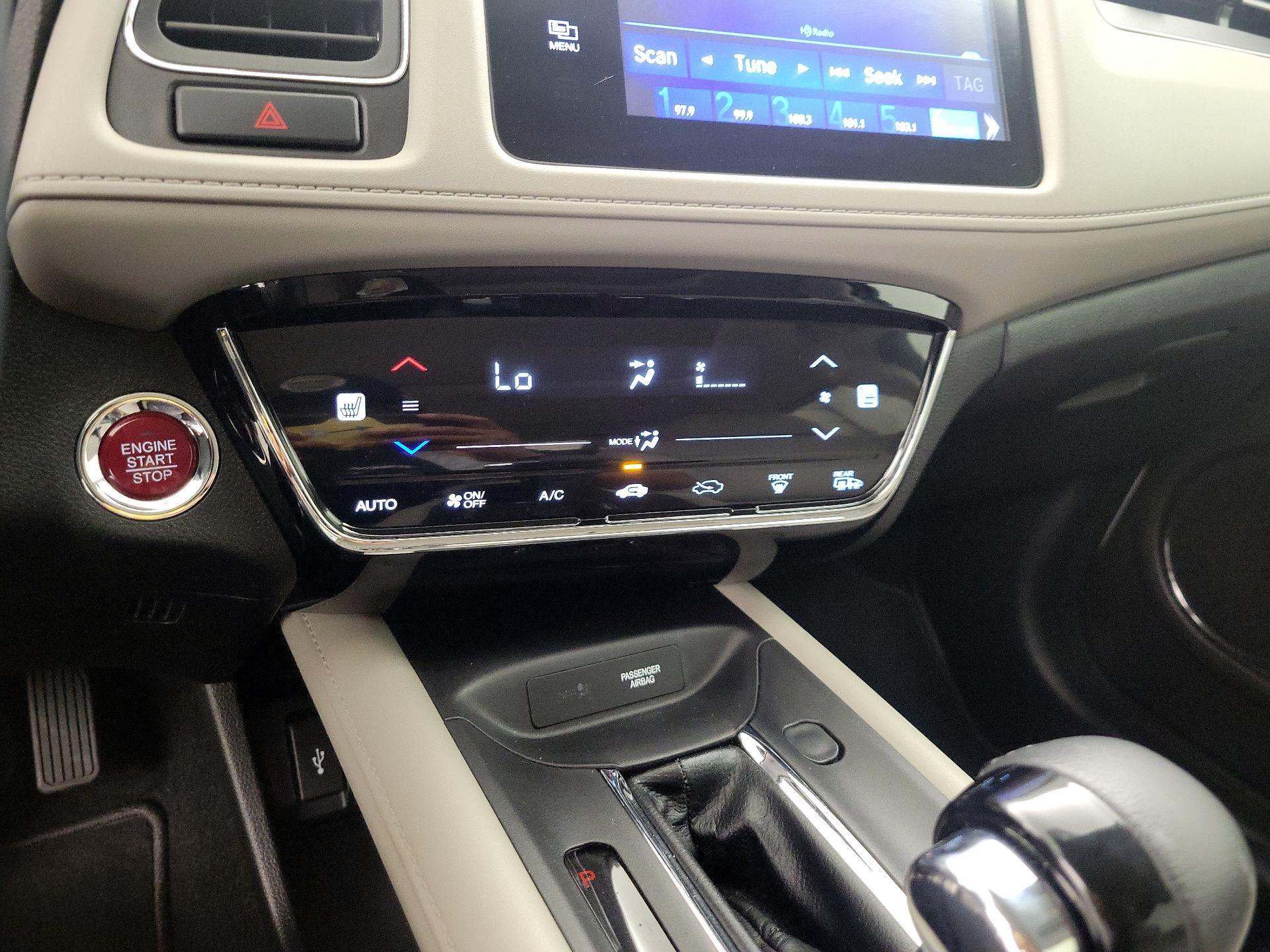 Thumbnail: 2016 Honda HR-V - 17