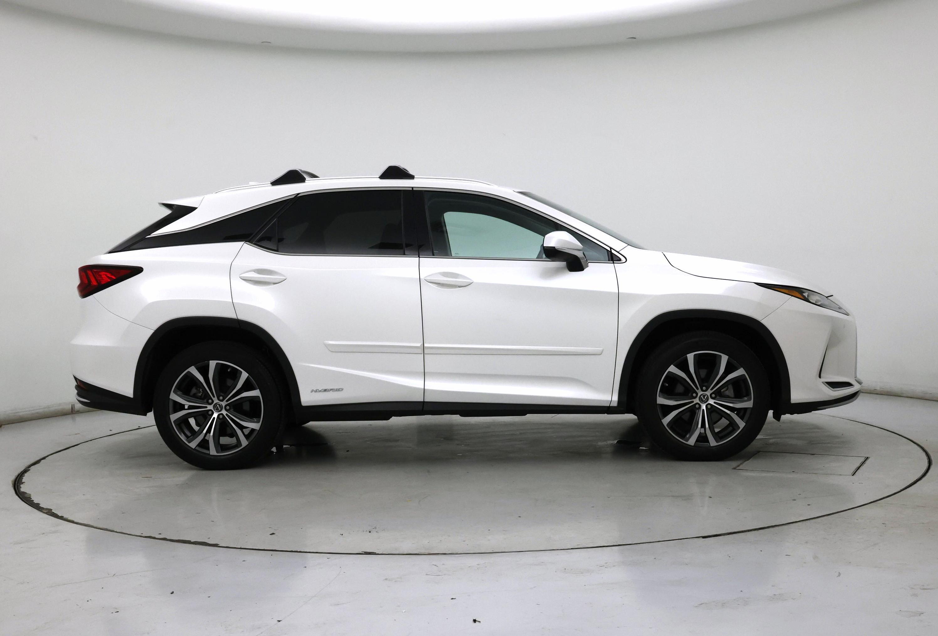 Thumbnail: 2020 Lexus RX - 7