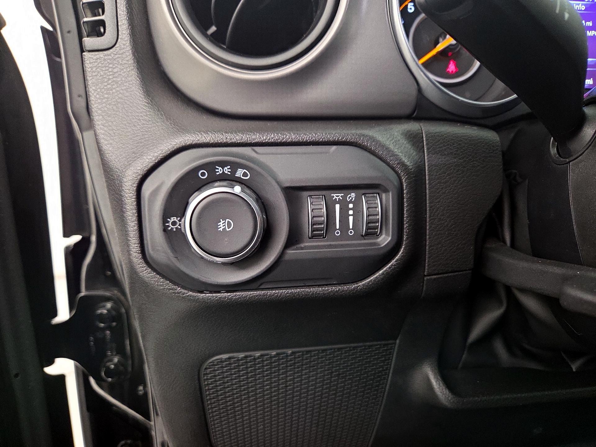 Thumbnail: 2022 Jeep Wrangler - 13