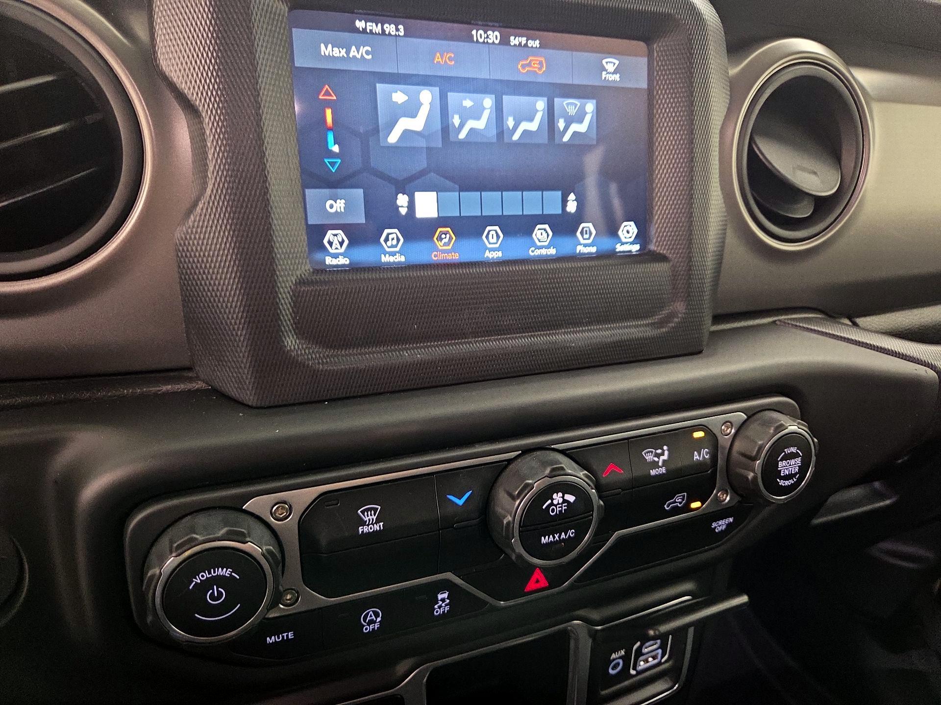 Thumbnail: 2022 Jeep Wrangler - 16