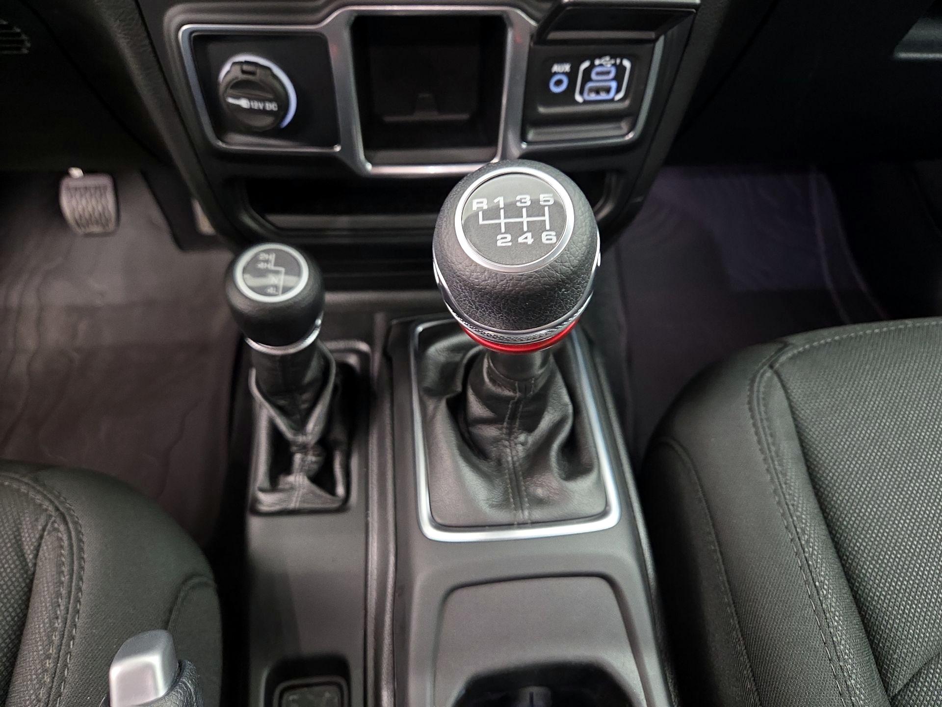 Thumbnail: 2022 Jeep Wrangler - 17