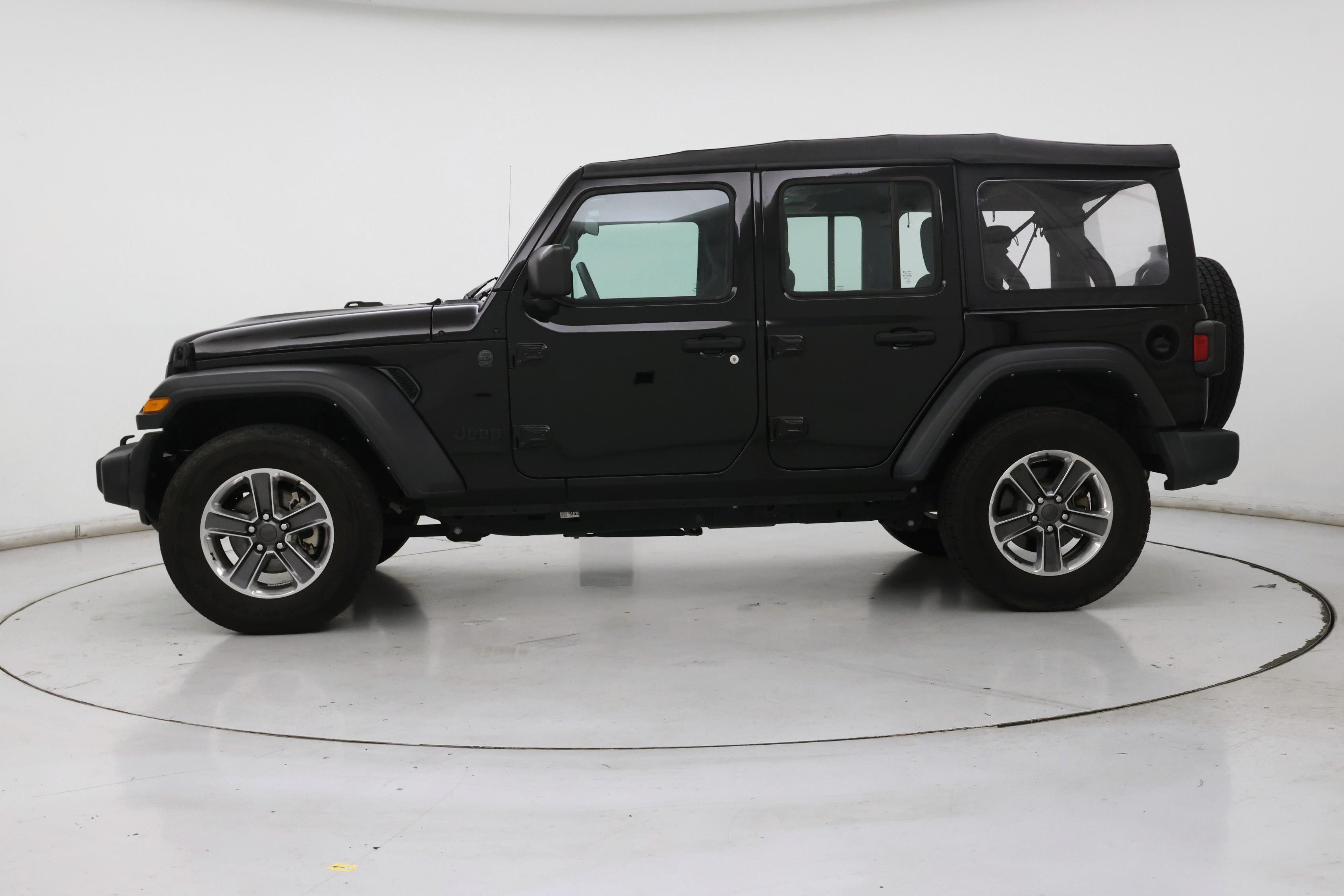 Thumbnail: 2022 Jeep Wrangler - 3