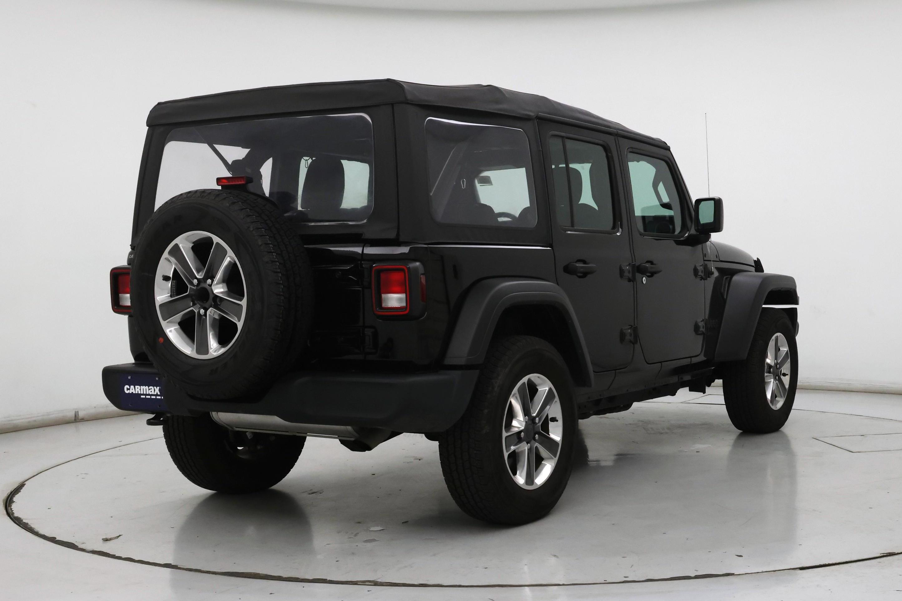 Thumbnail: 2022 Jeep Wrangler - 8