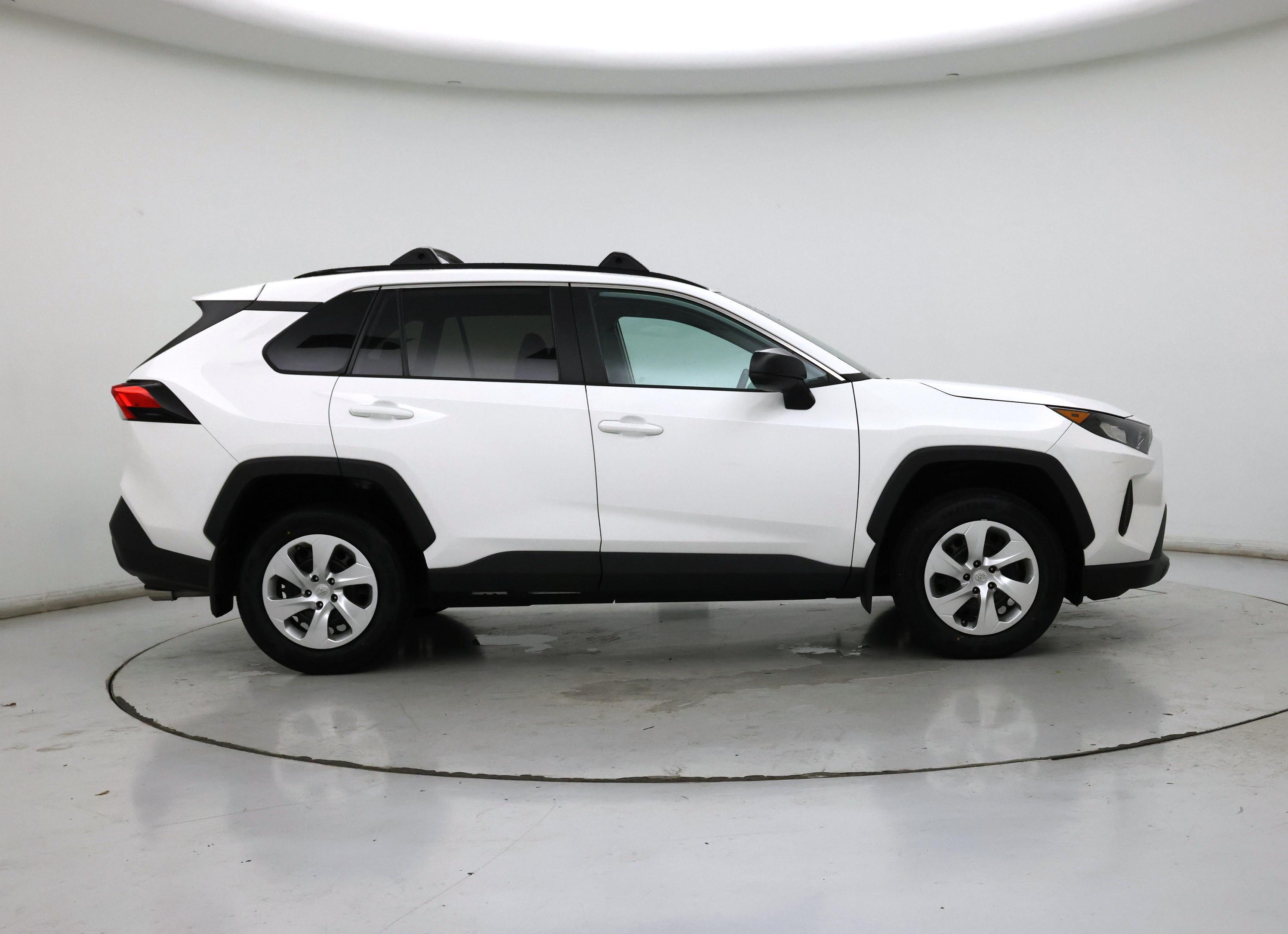 Thumbnail: 2021 Toyota RAV4 - 7
