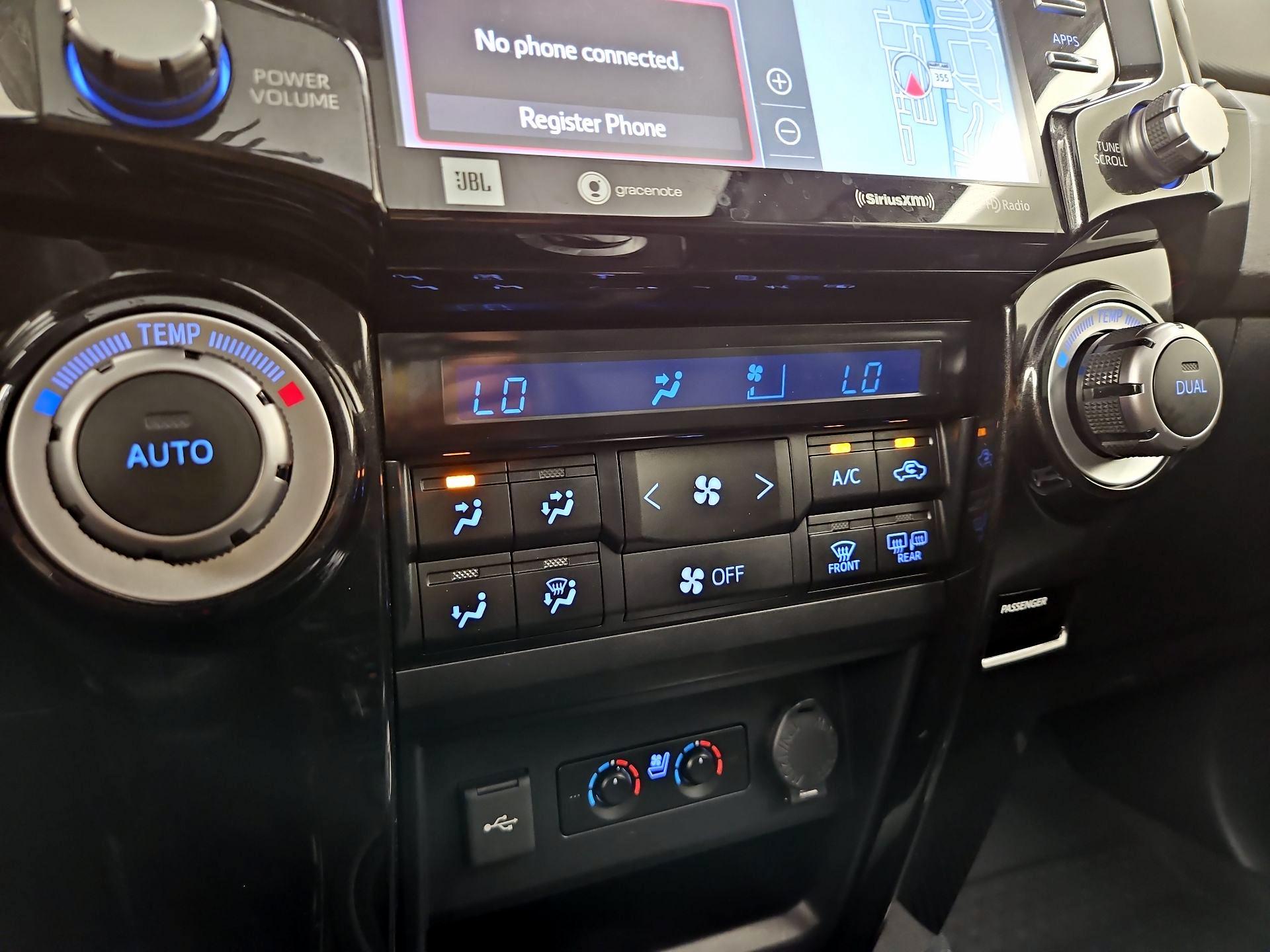 Thumbnail: 2020 Toyota 4Runner - 17