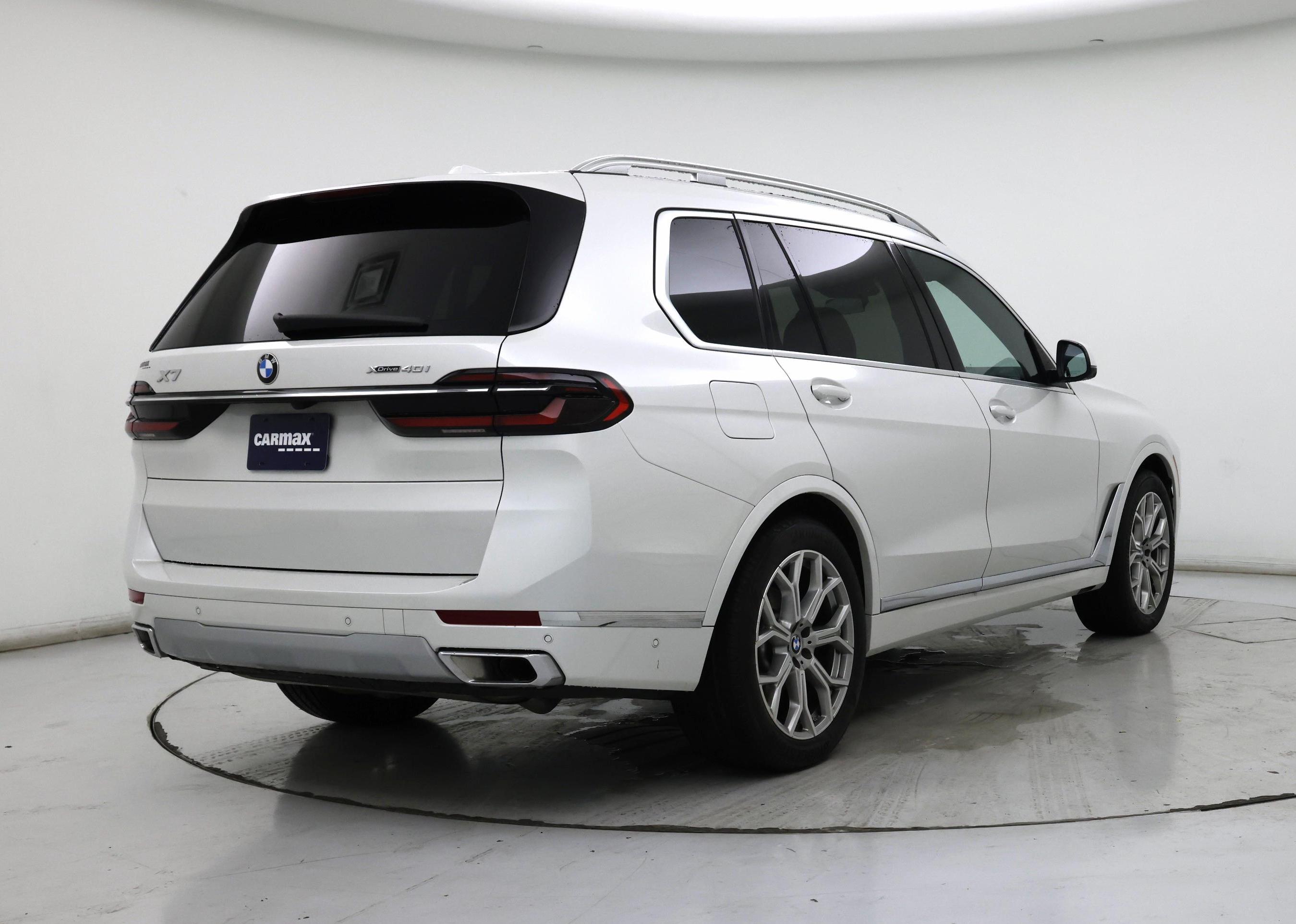 Thumbnail: 2025 BMW X7 - 8