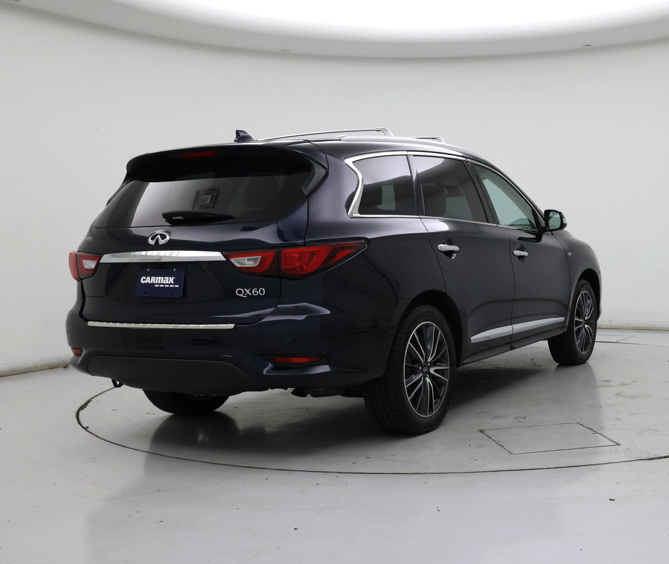 Thumbnail: 2017 INFINITI QX60 - 8