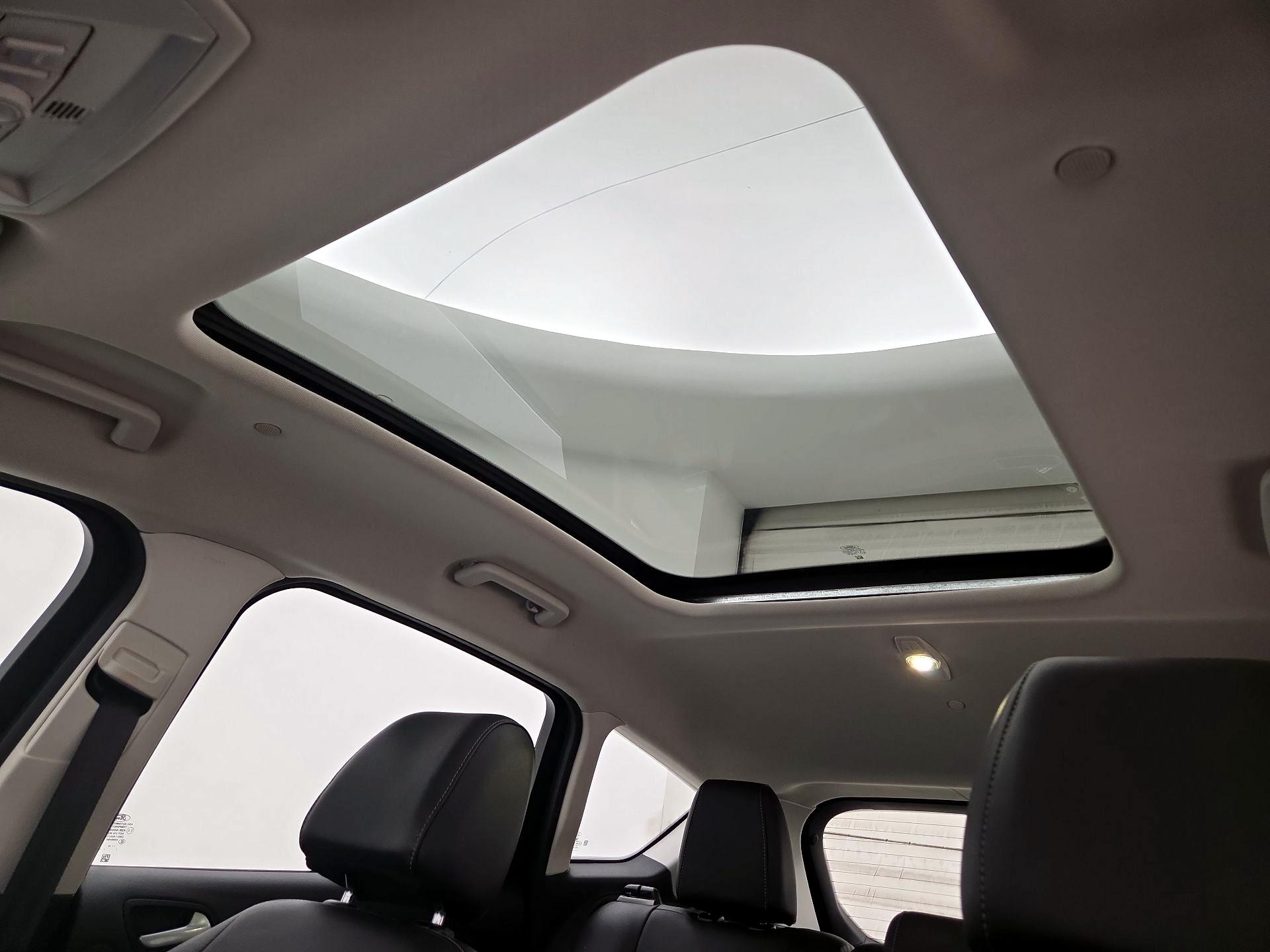 Thumbnail: 2016 Ford C-Max - 19