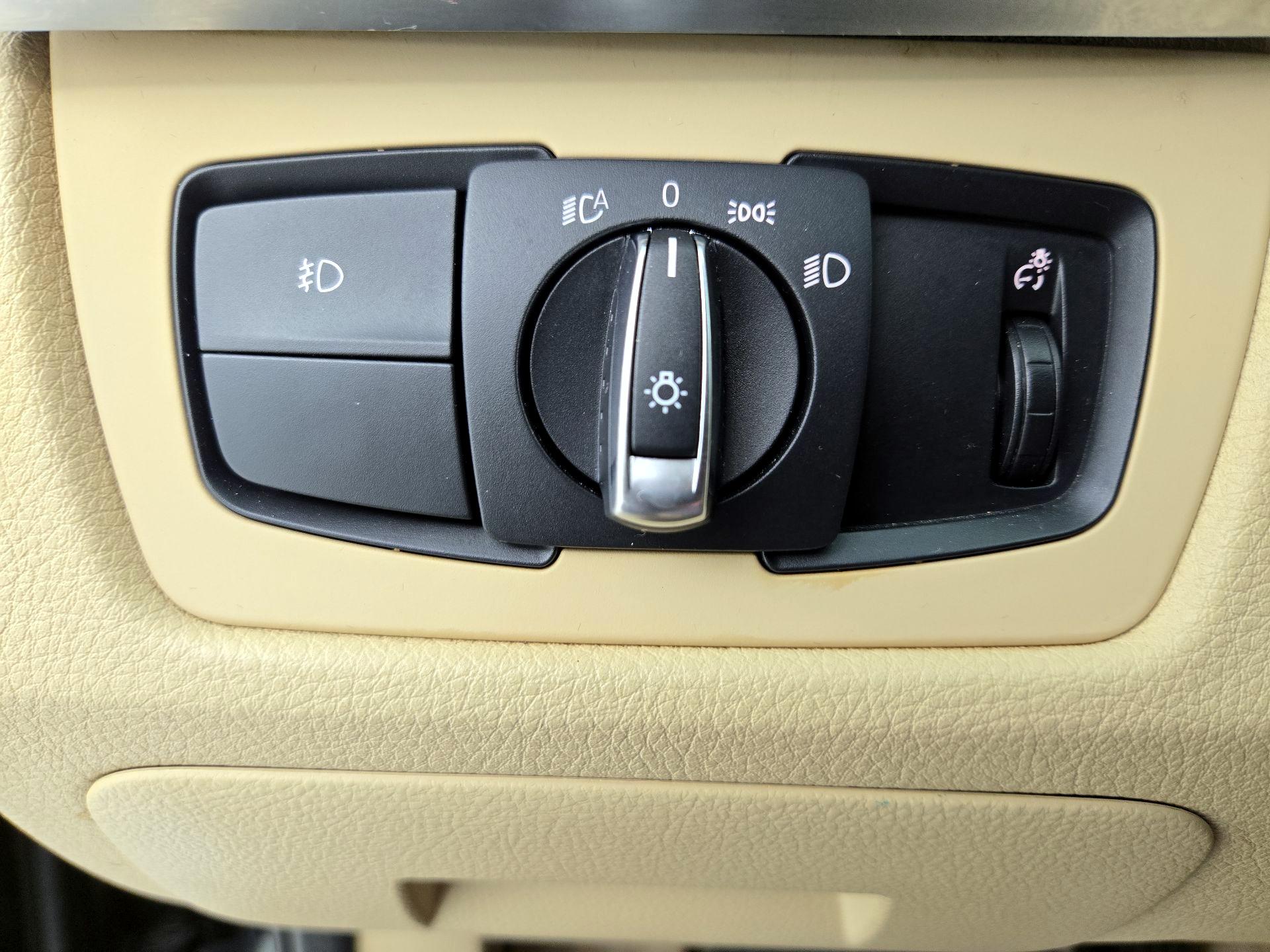Thumbnail: 2016 BMW 3 Series - 13