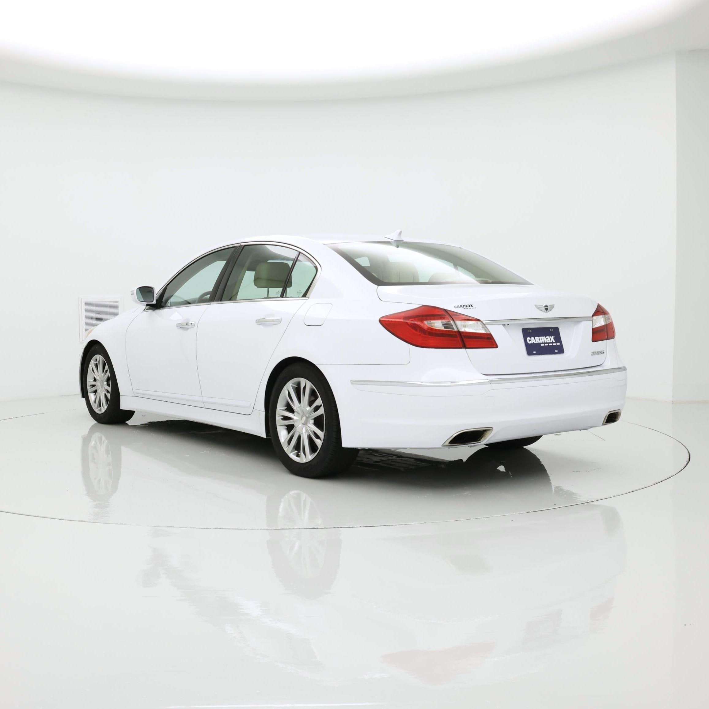 Thumbnail: 2014 Hyundai Genesis - 2