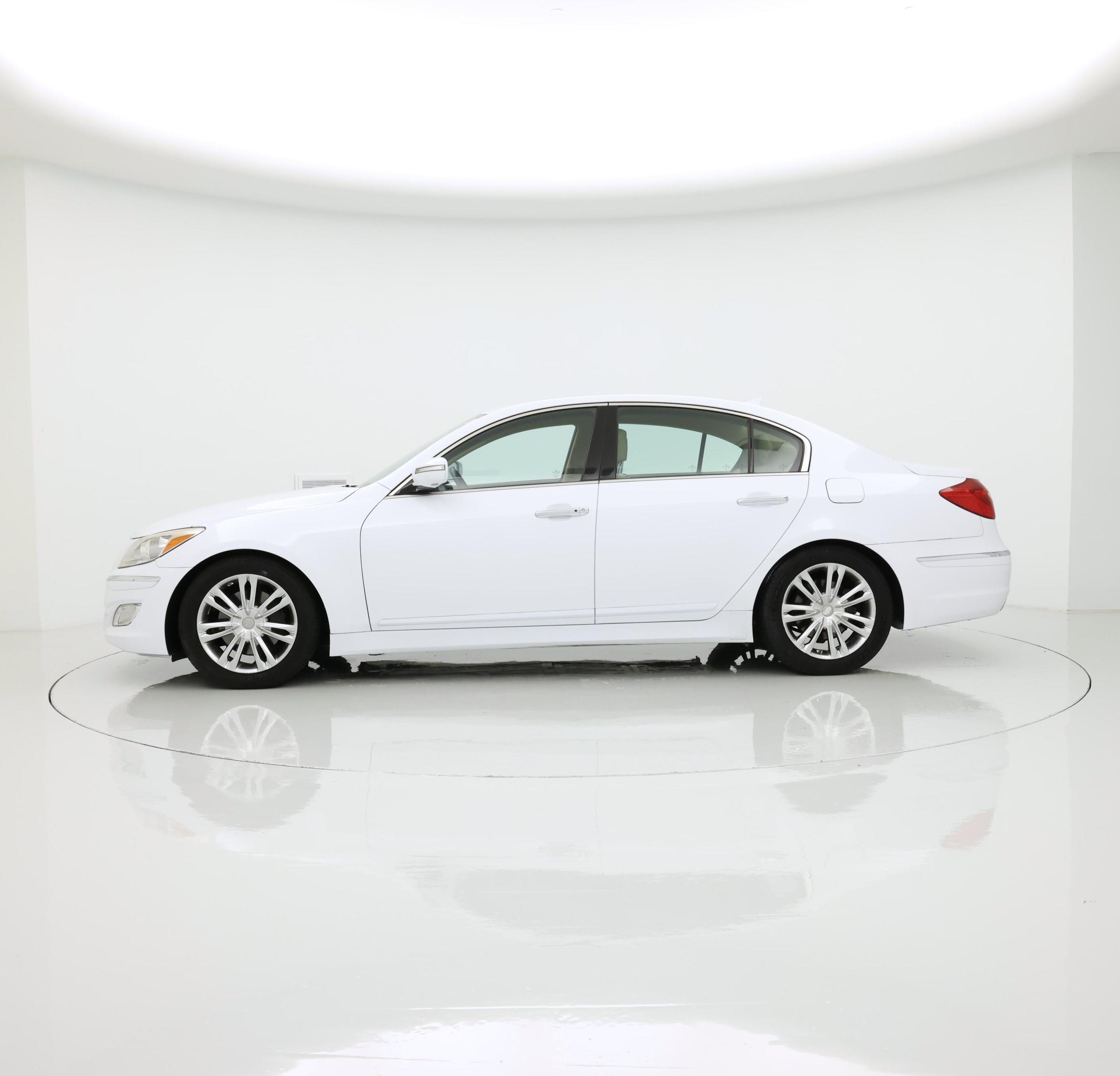 Thumbnail: 2014 Hyundai Genesis - 3