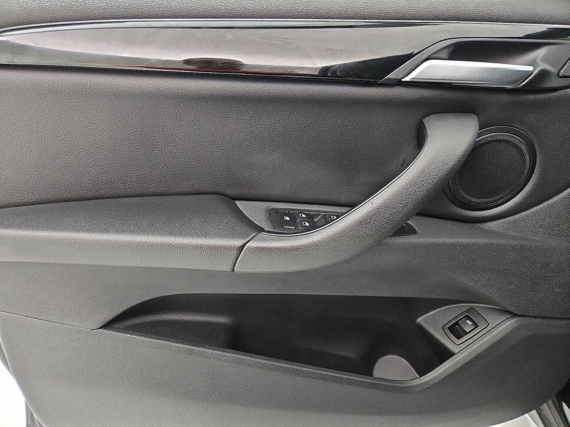 Thumbnail: 2019 BMW X1 - 12