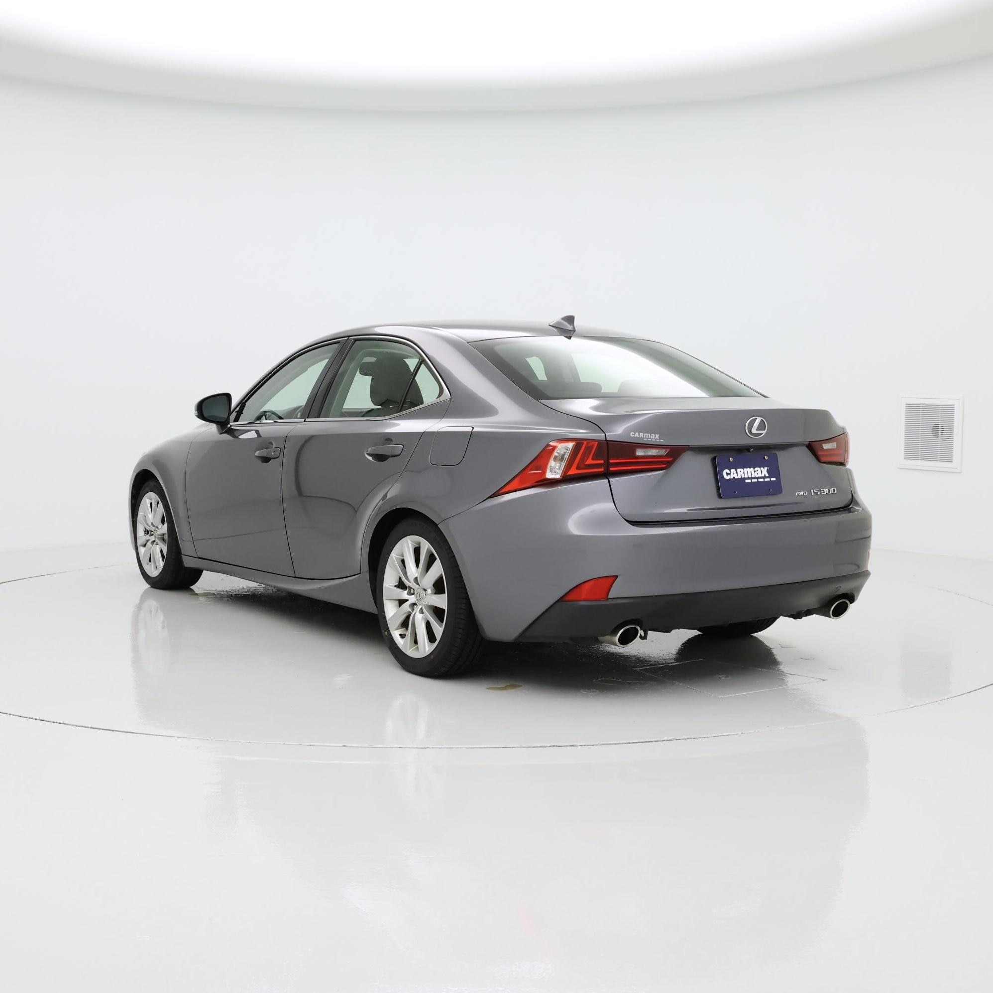 Thumbnail: 2016 Lexus IS - 2