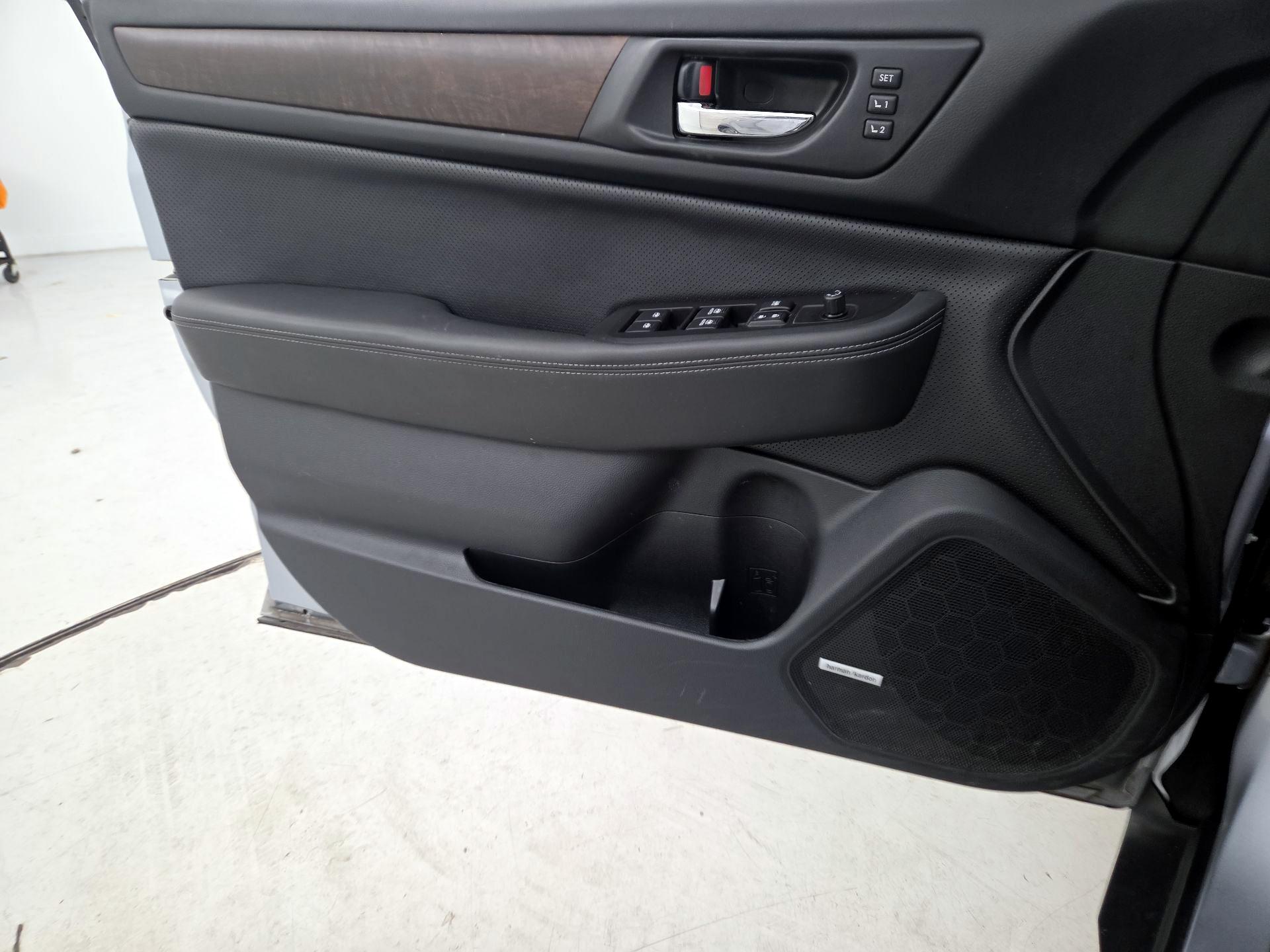 Thumbnail: 2015 Subaru Outback - 12