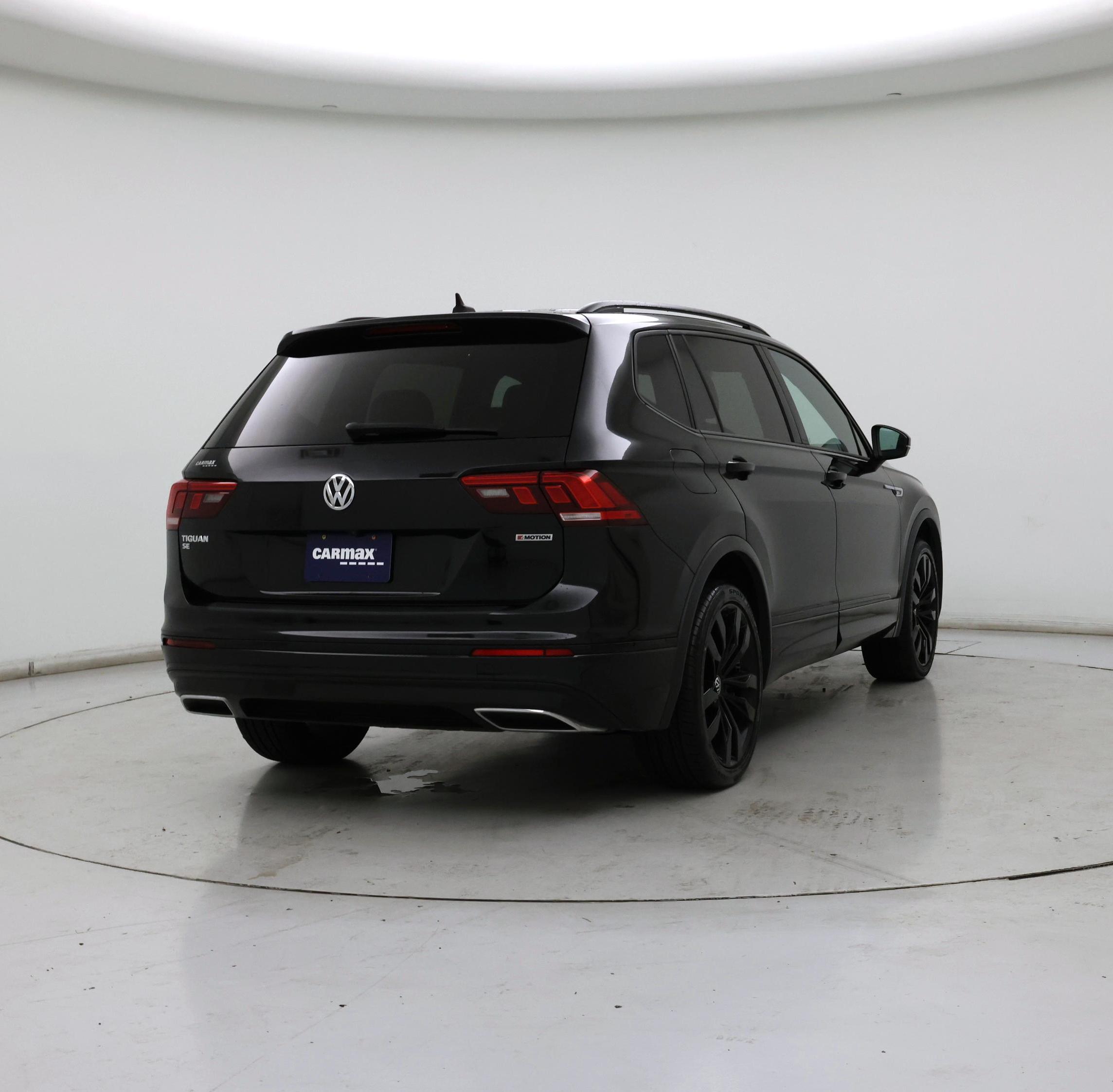 Thumbnail: 2021 Volkswagen Tiguan - 8