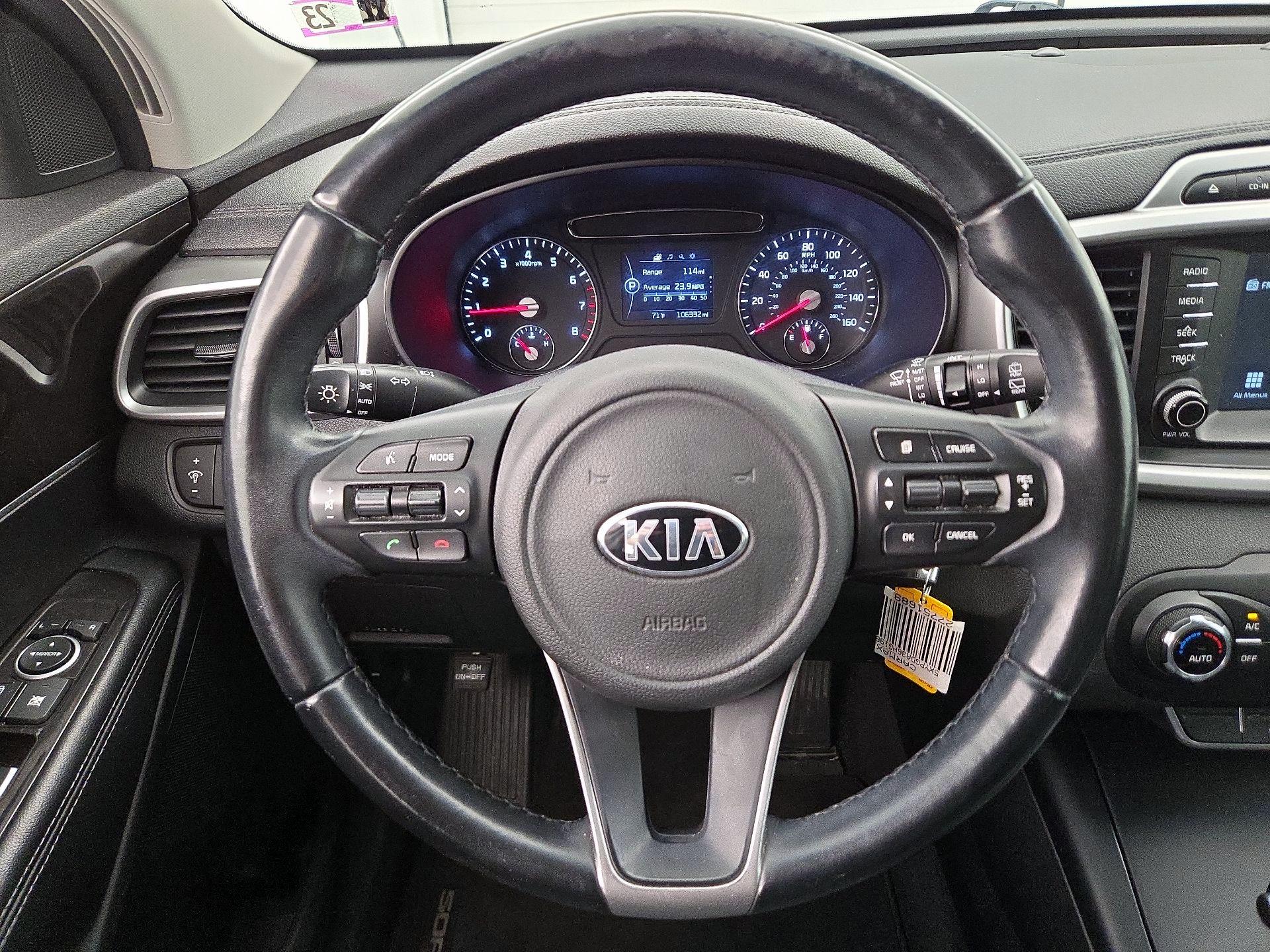 Thumbnail: 2017 Kia Sorento - 10