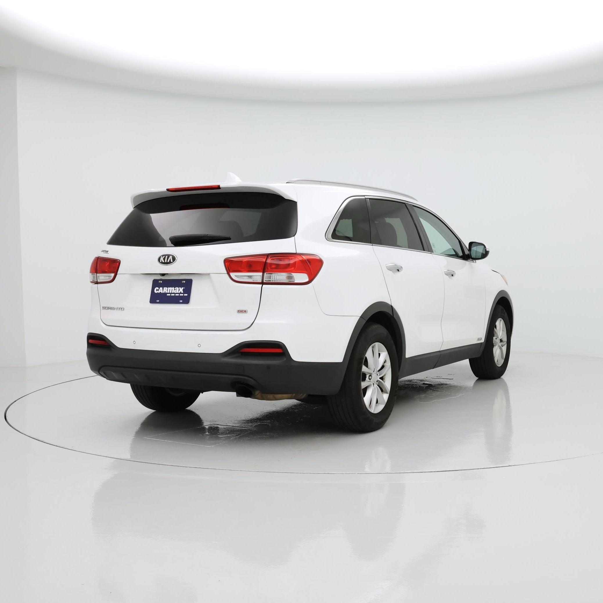 Thumbnail: 2017 Kia Sorento - 8