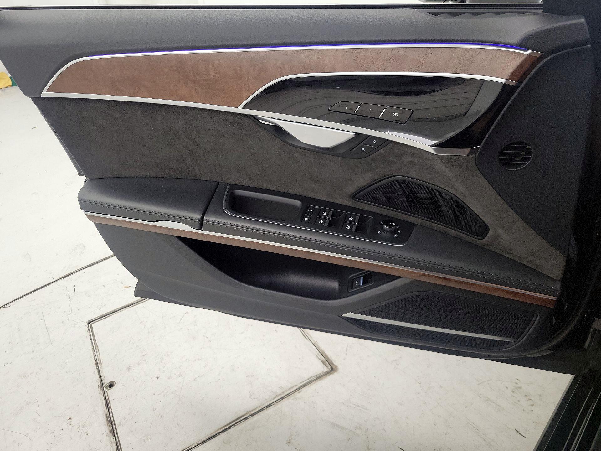 Thumbnail: 2021 Audi A8 - 12
