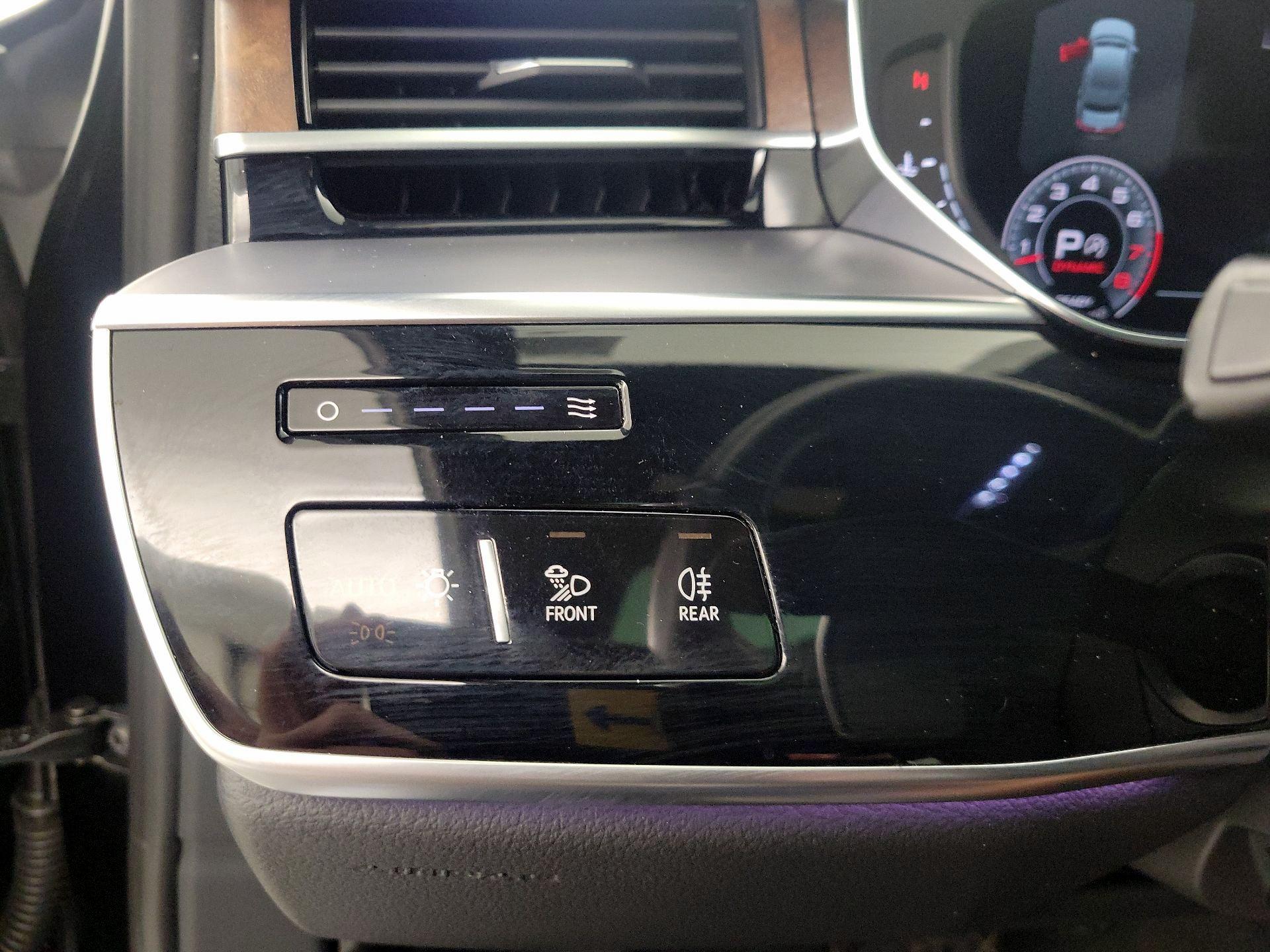 Thumbnail: 2021 Audi A8 - 13